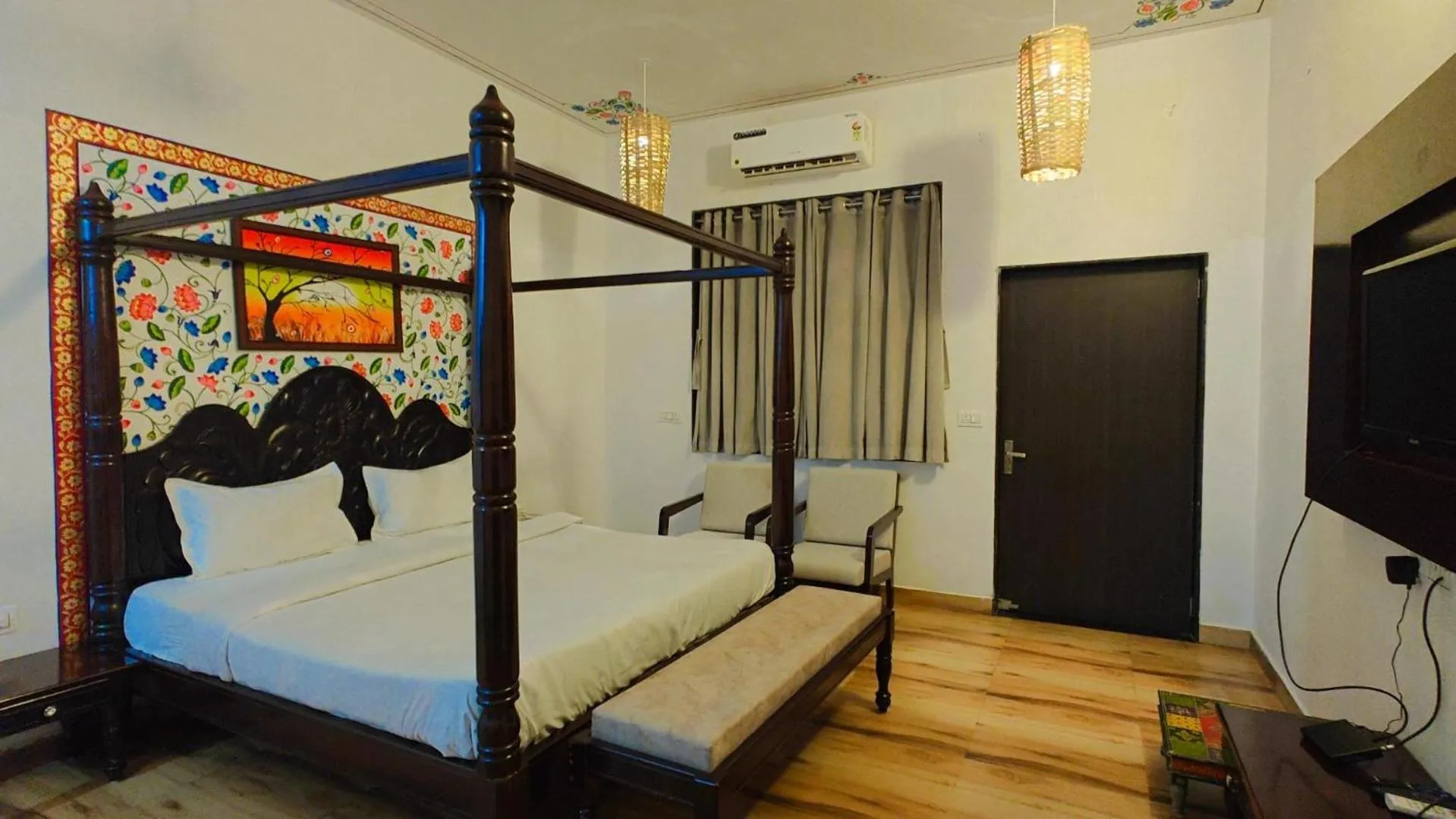 Photo of the whole room, Bed in The HighGarden Resort