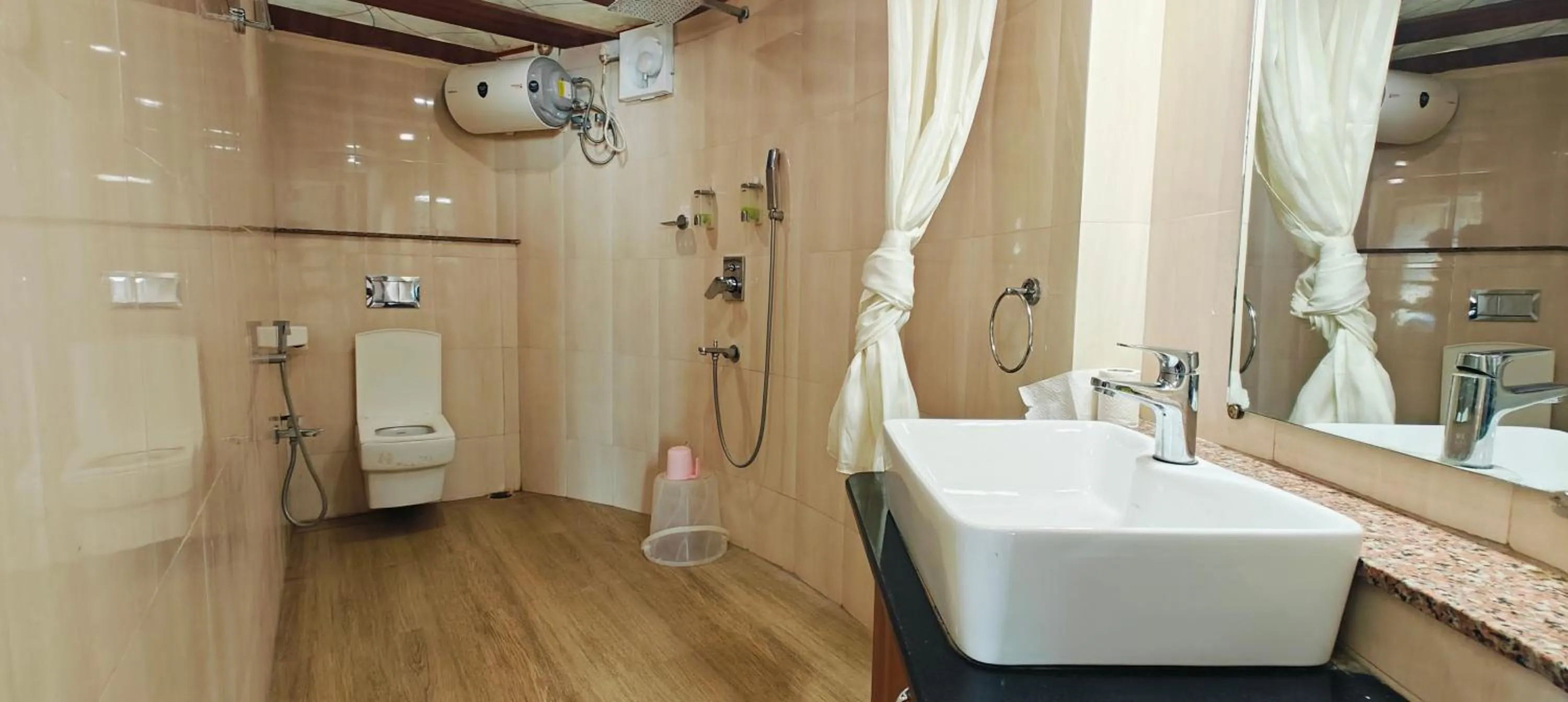 Shower in The HighGarden Resort