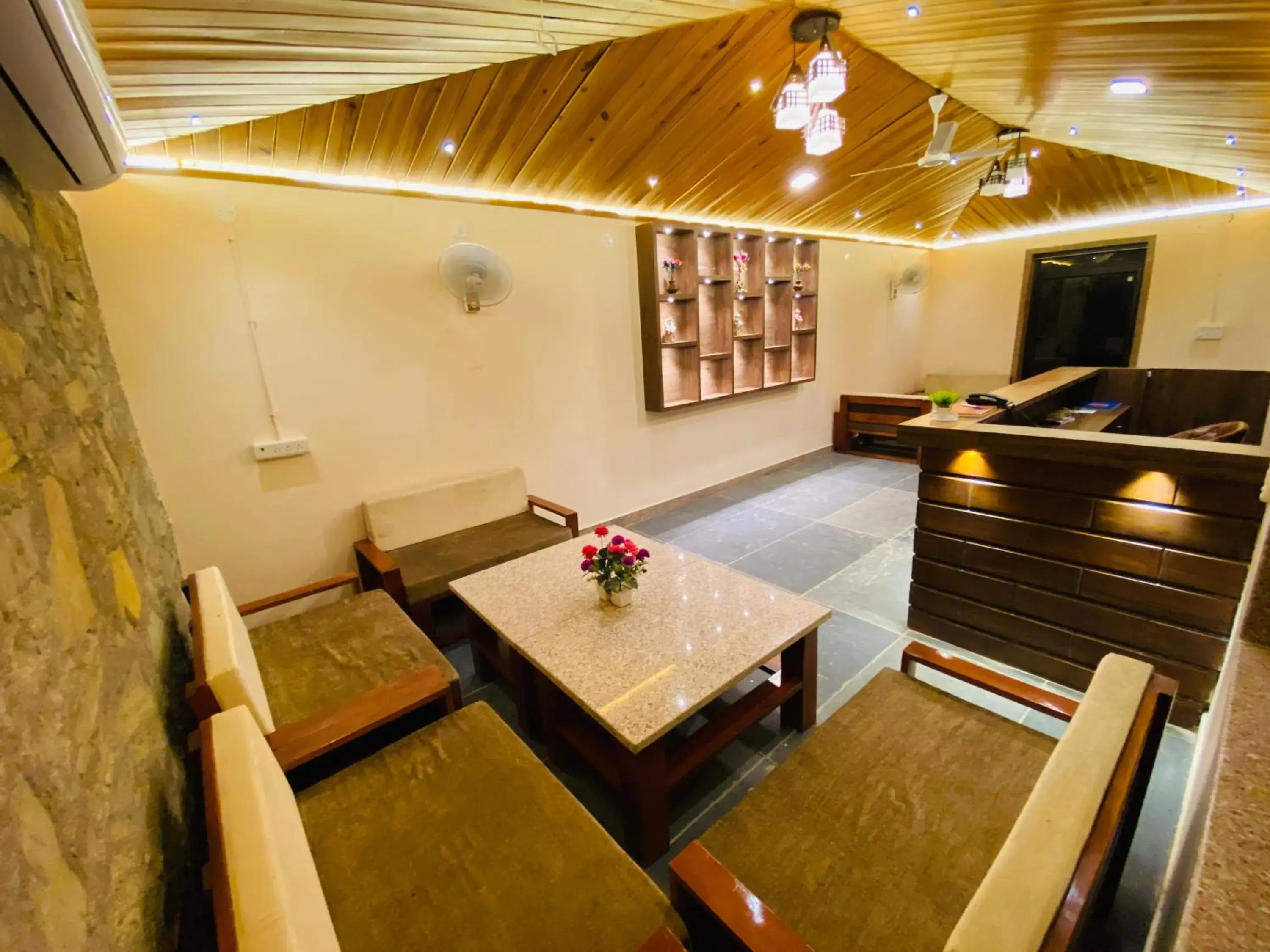 Lounge or bar in The HighGarden Resort Lounge or bar in The HighGarden Resort