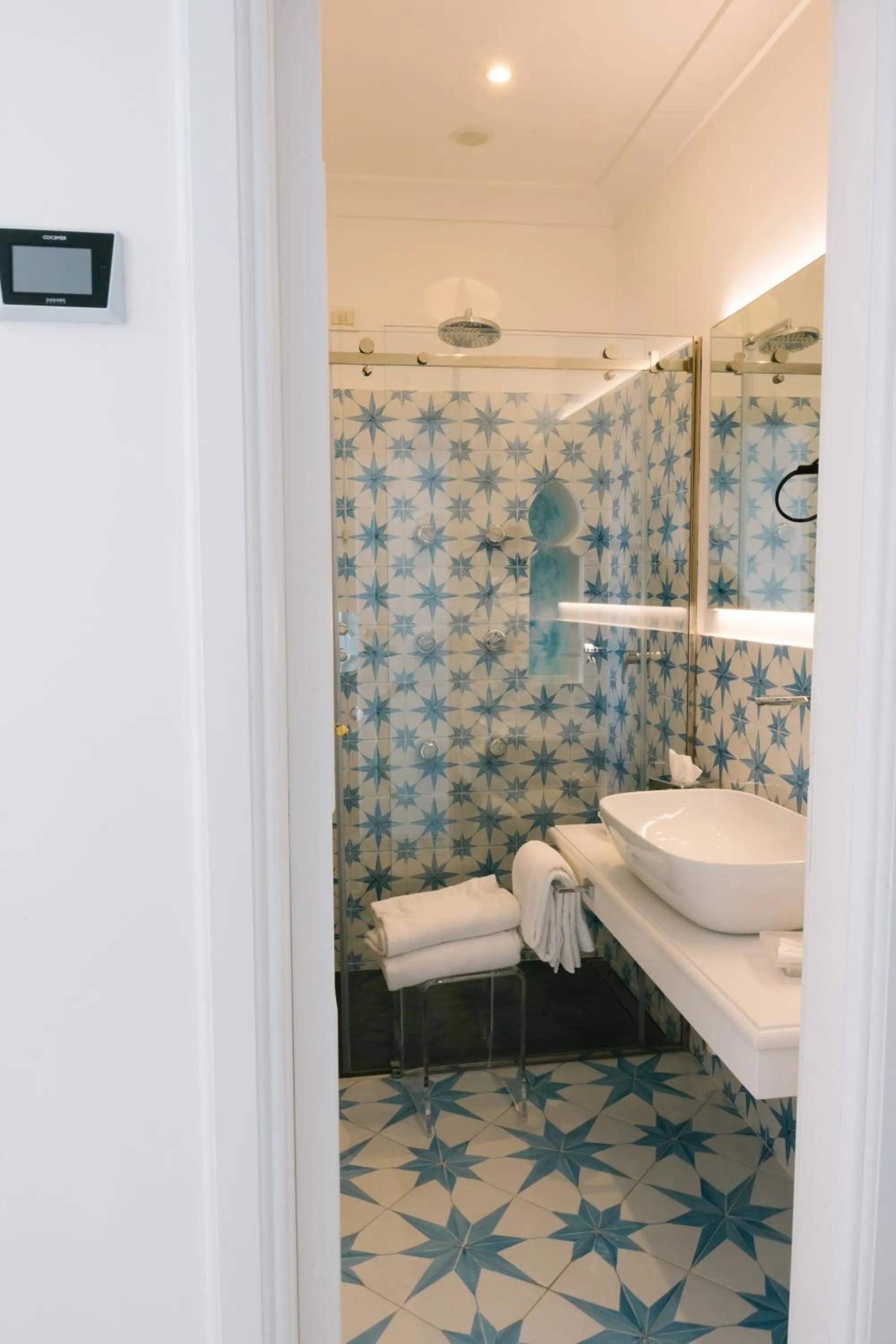 Bathroom in Hotel Conca d'Oro