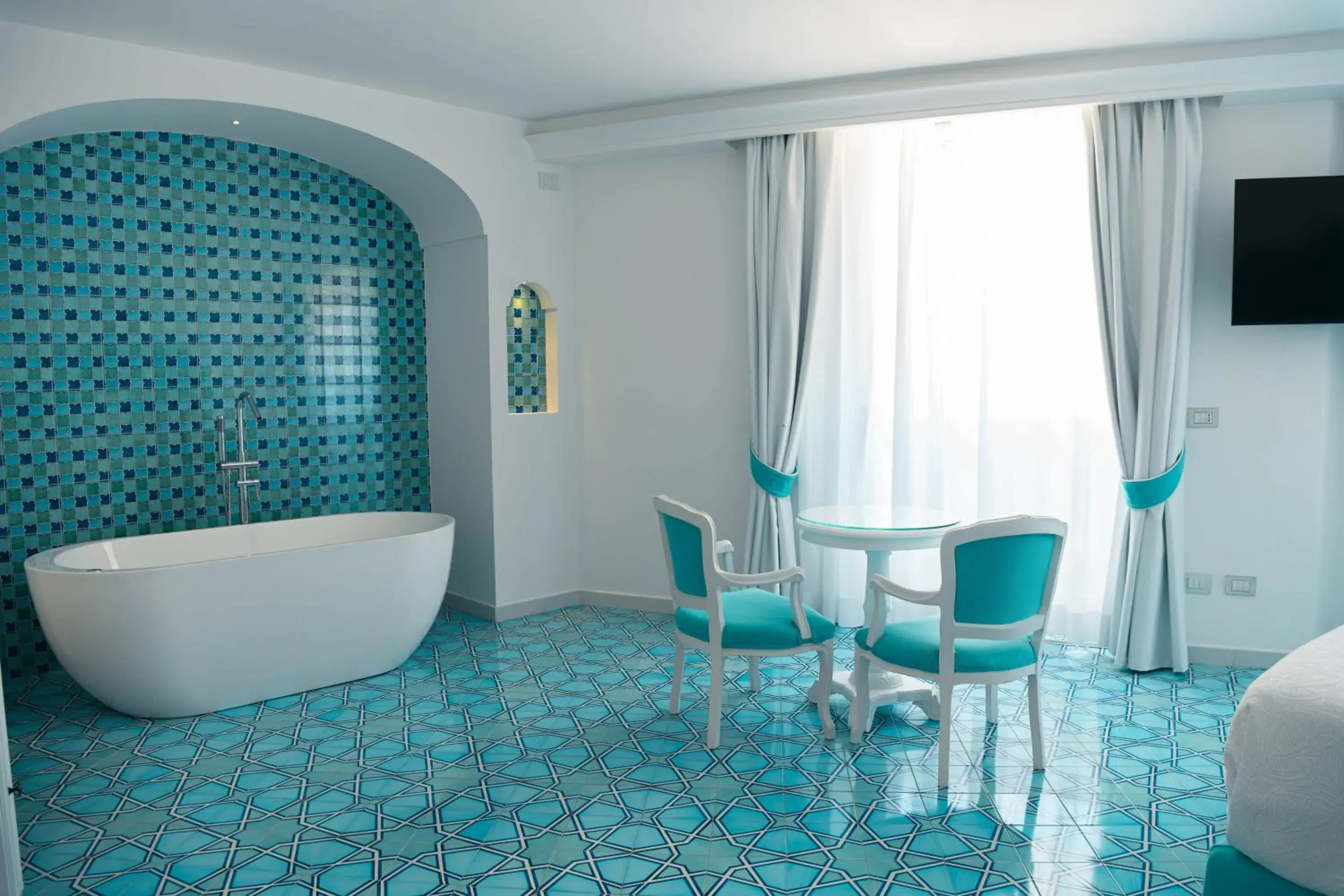 Suite with Indoor Spa Bath and Sea View in Hotel Conca d'Oro Suite with Indoor Spa Bath and Sea View in Hotel Conca d'Oro