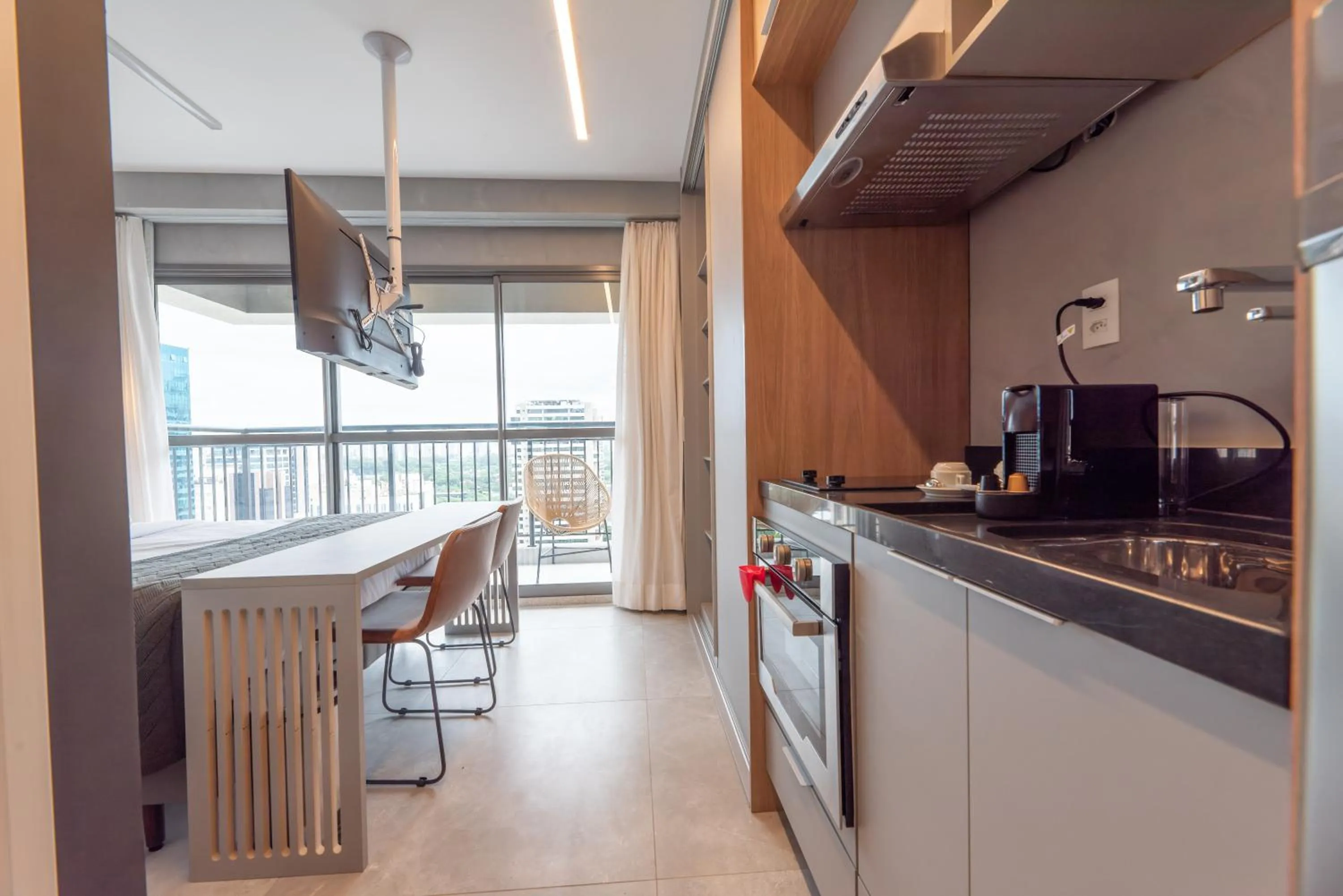 Day in Charlie Vitrali Moema