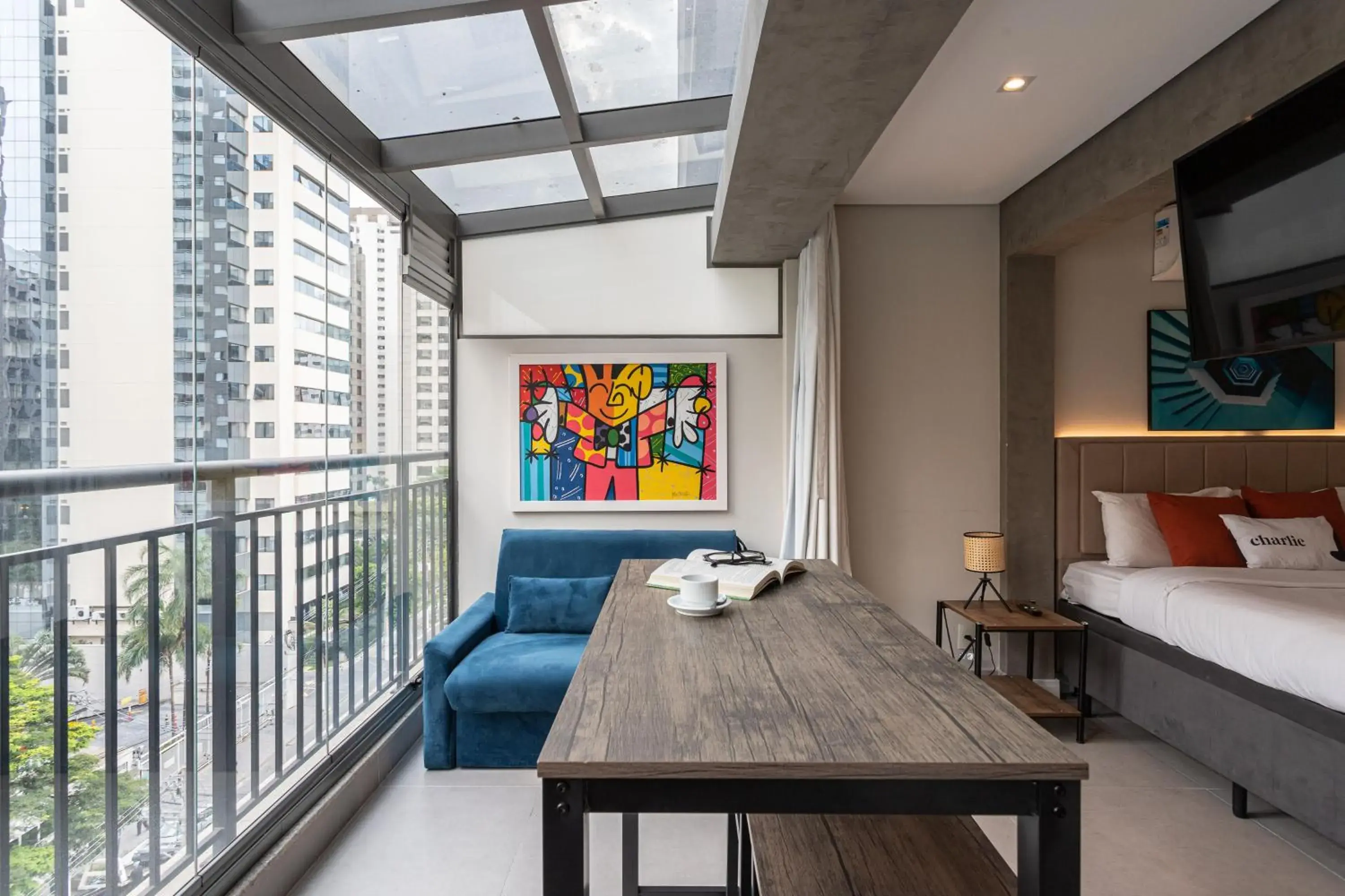 Bed in Charlie Vitrali Moema Bed in Charlie Vitrali Moema