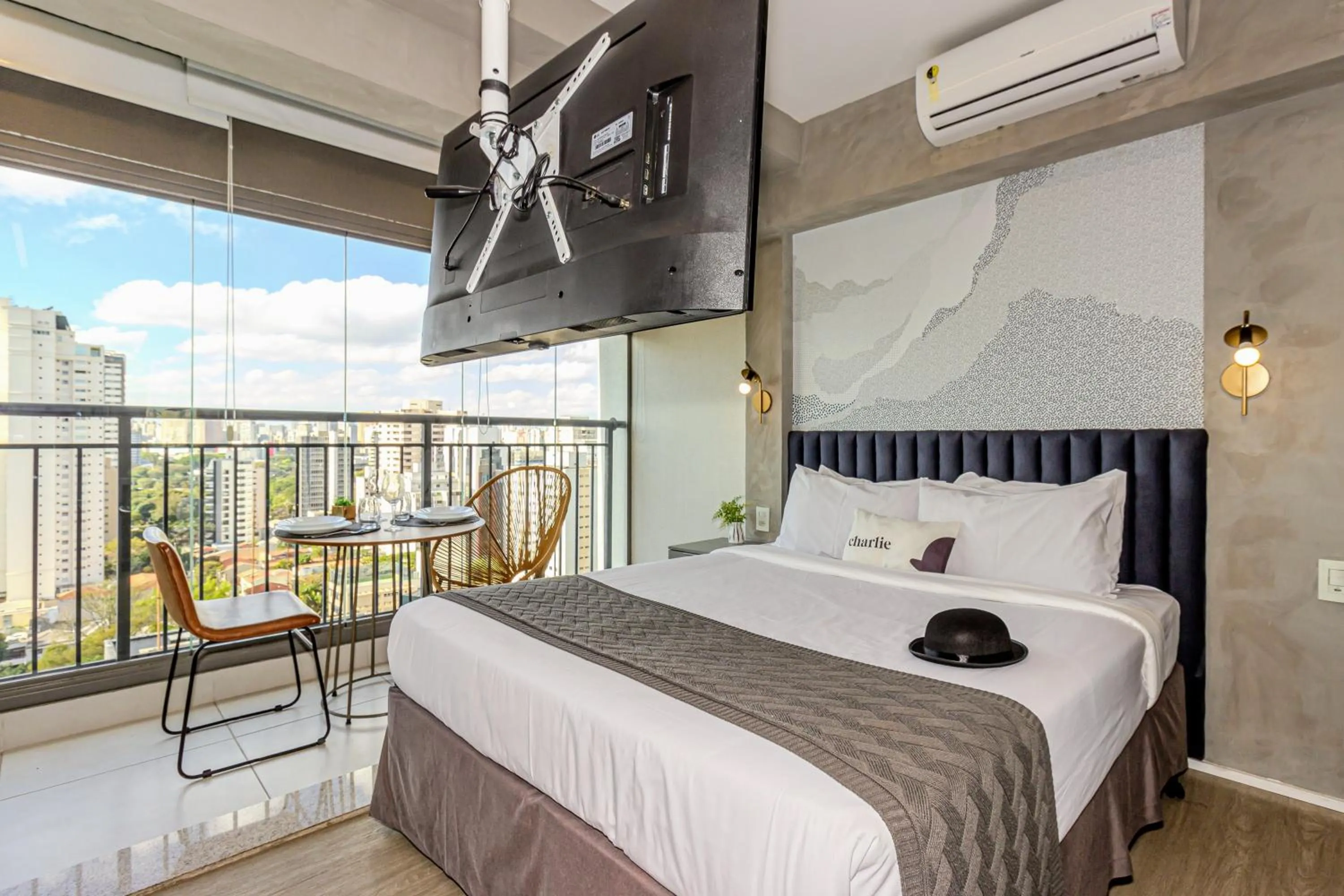 Bed in Charlie Vitrali Moema