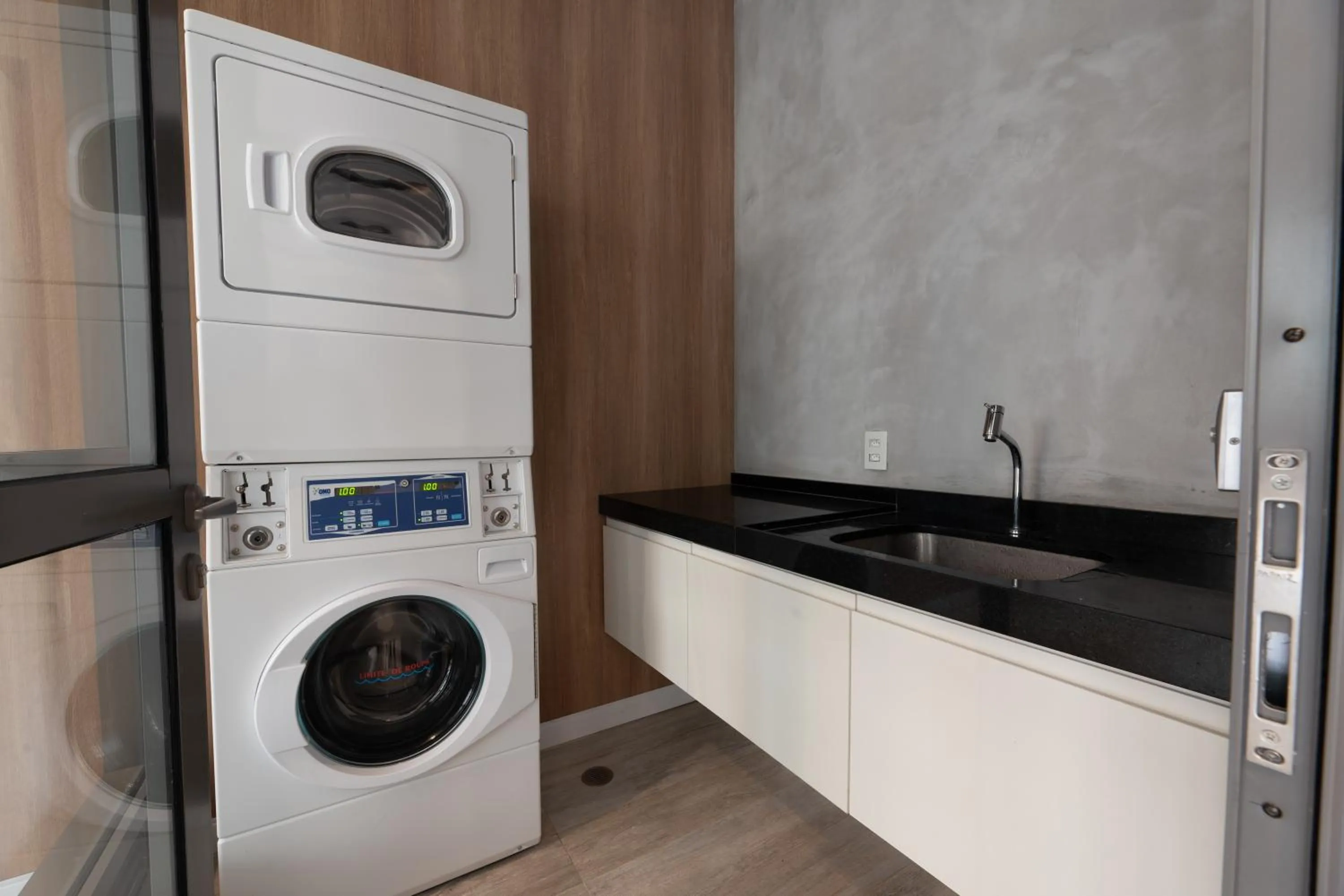 laundry in Charlie Vitrali Moema