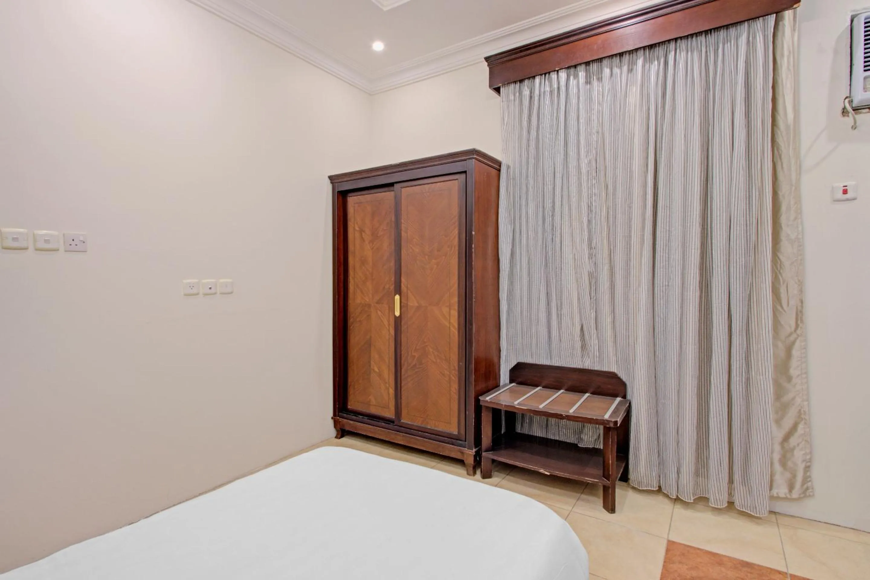 Seating area, TV/Entertainment Center in OYO 601 Ibs For Residential Units