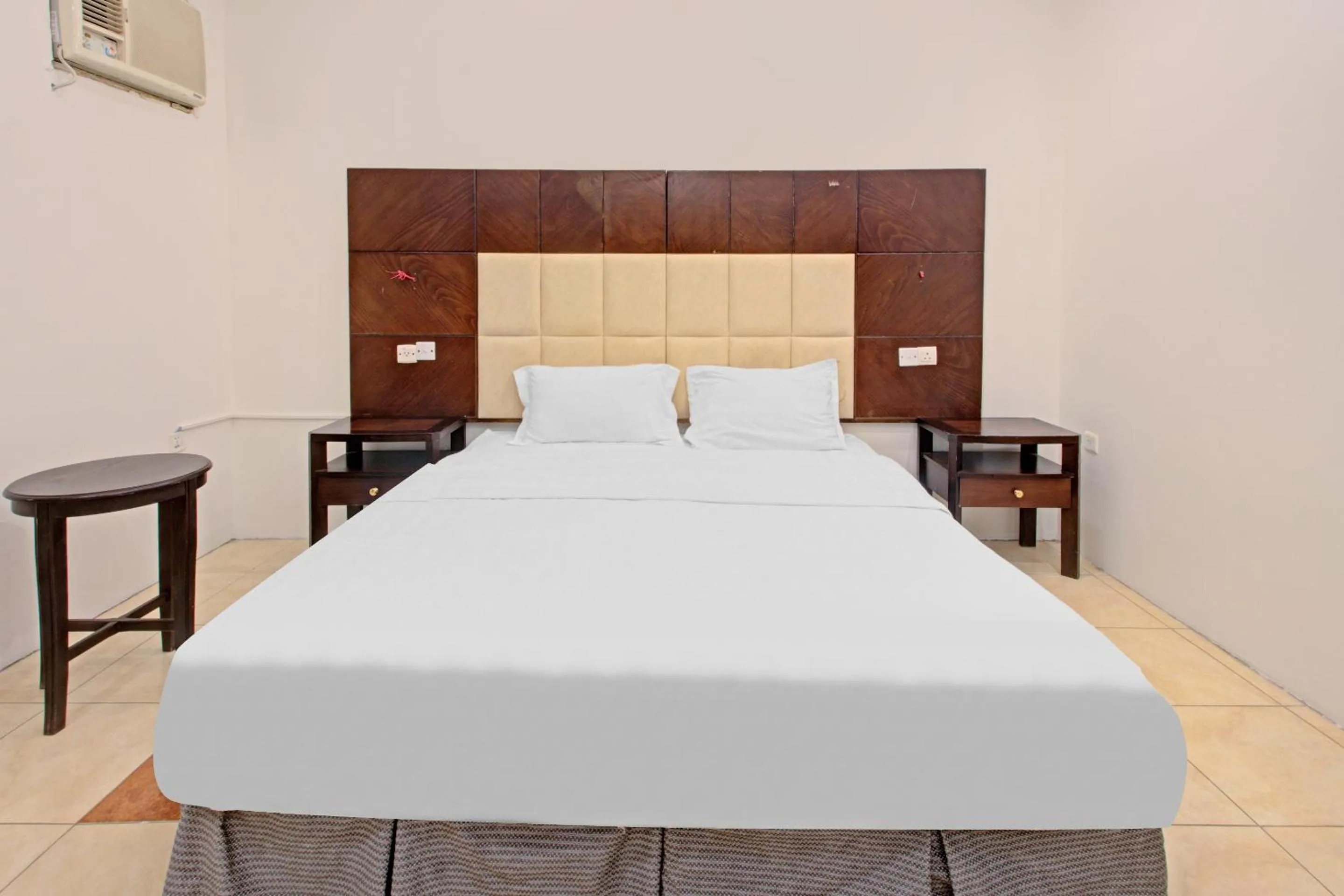 Photo of the whole room in OYO 601 Ibs For Residential Units