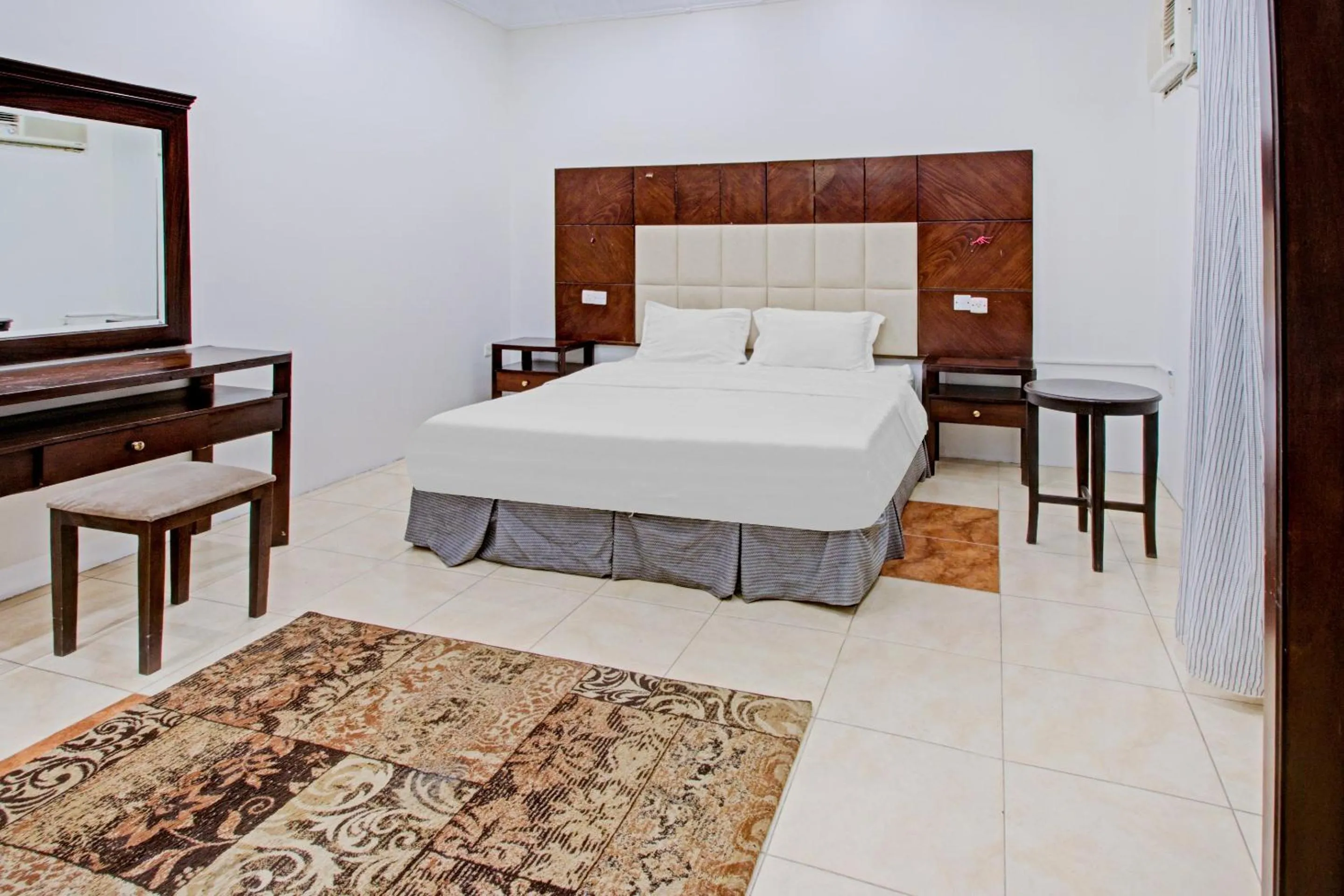 Photo of the whole room in OYO 601 Ibs For Residential Units