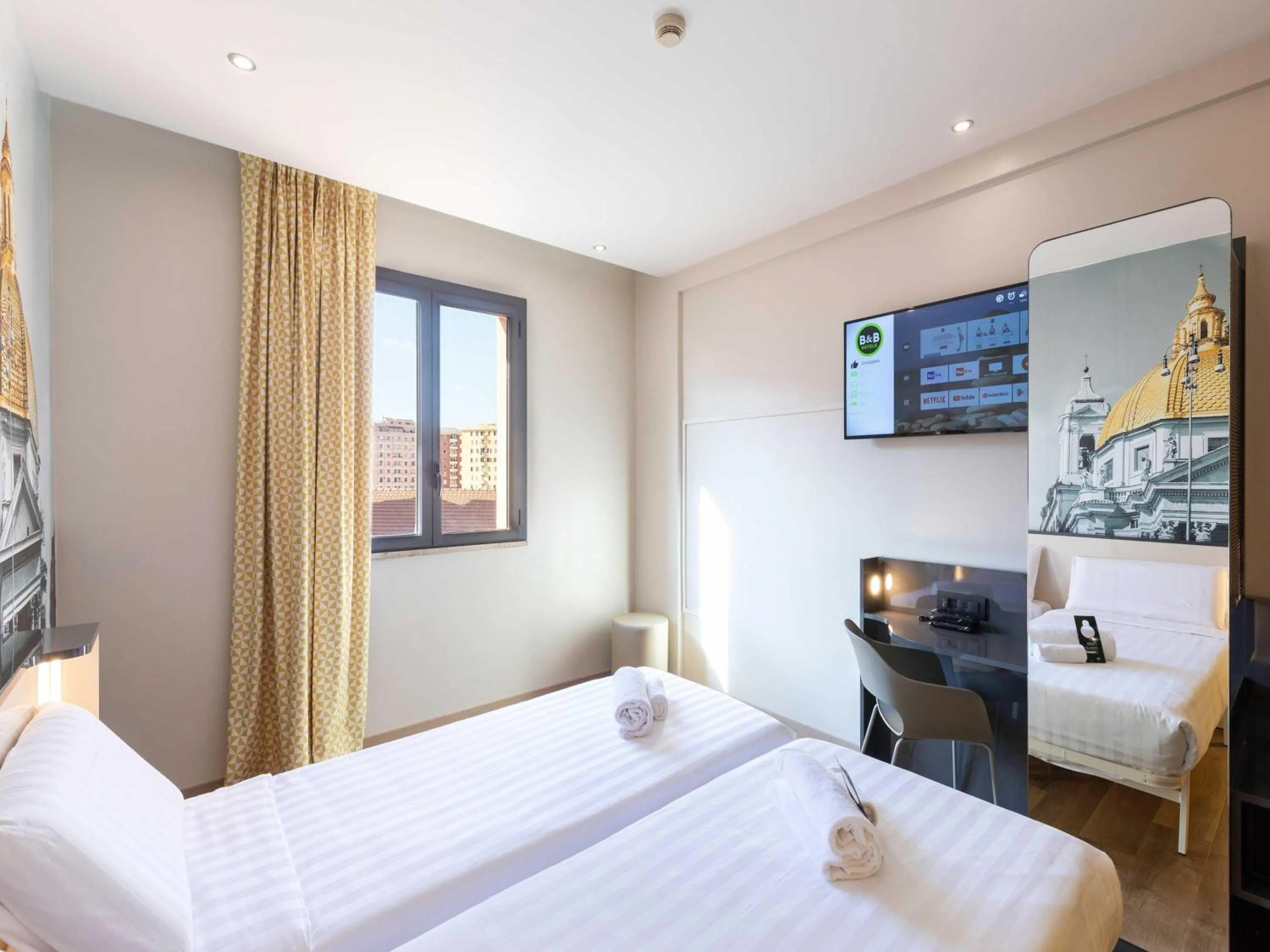 Photo of the whole room, Bed in B&B Hotel Roma Tuscolana San Giovanni