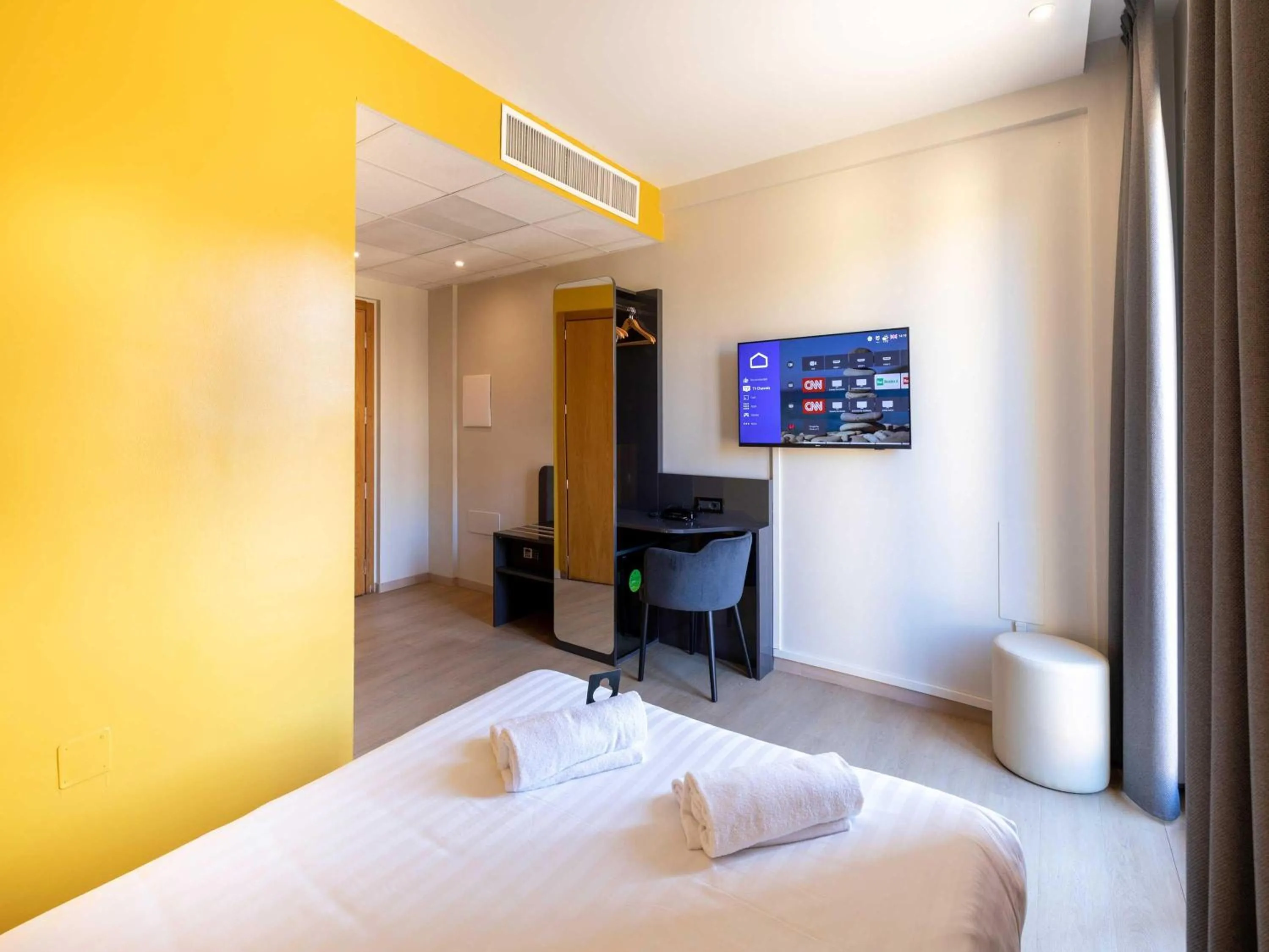 Photo of the whole room, Bed in B&B Hotel Roma Tuscolana San Giovanni