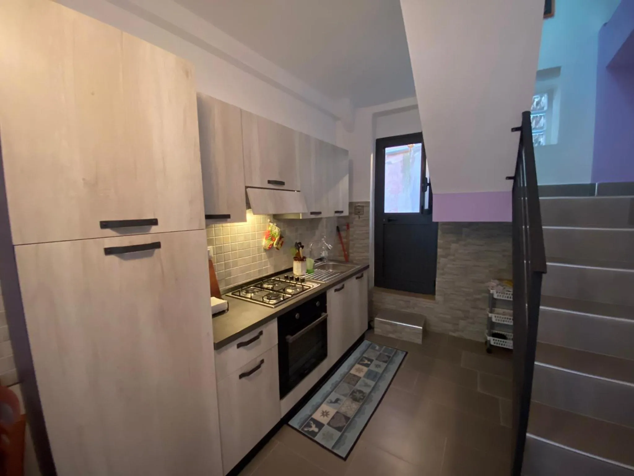 Communal kitchen in B&B Casetta Verde FELICE