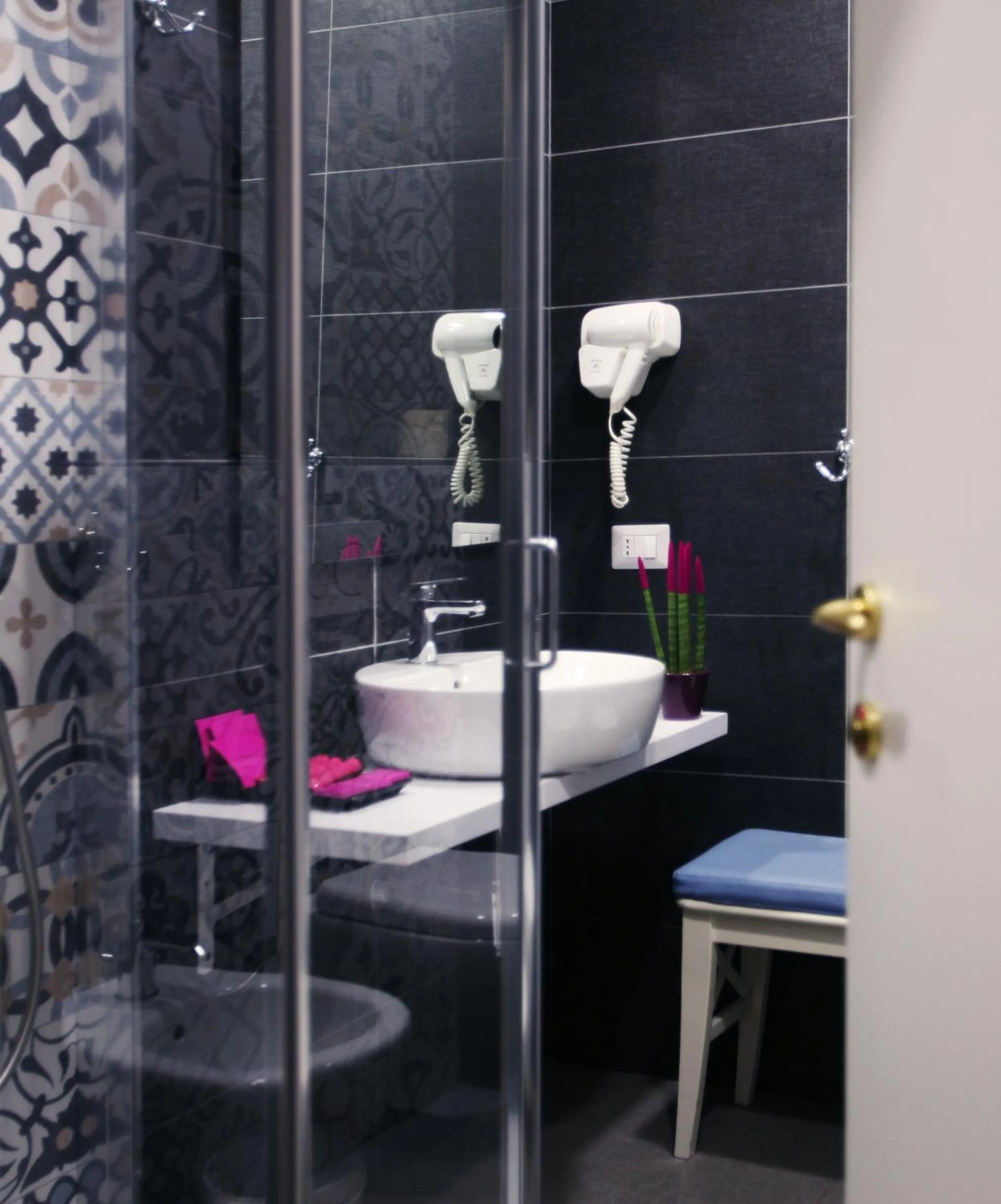 Bathroom in Hotel Magenta