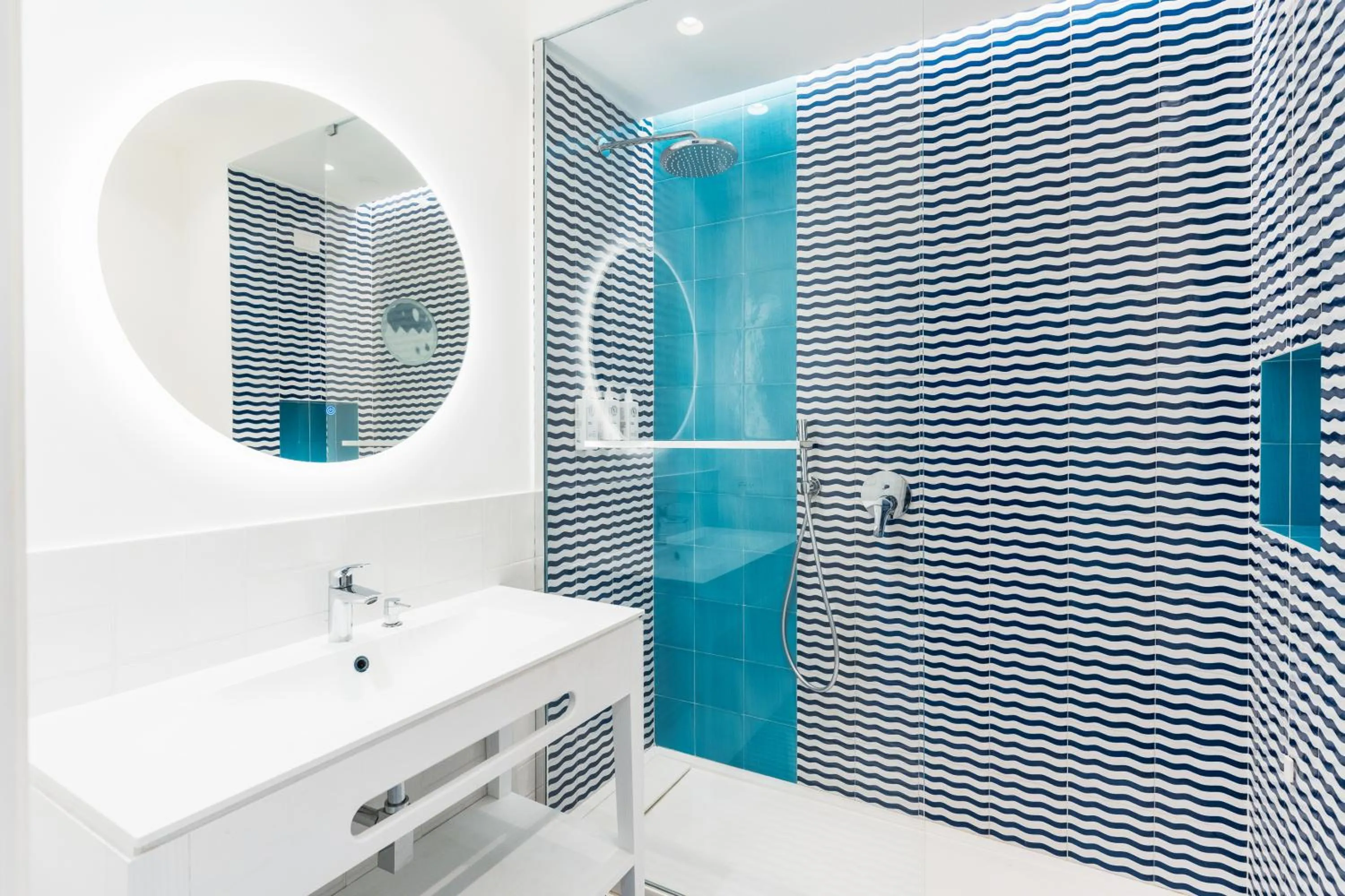 Shower in Grand Hotel Flora