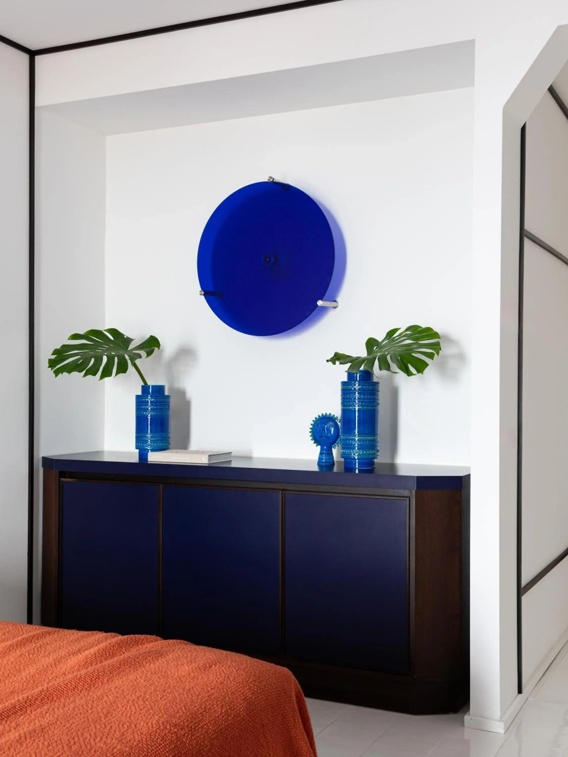 Decorative detail, Bed in Grand Hotel Flora Decorative detail, Bed in Grand Hotel Flora