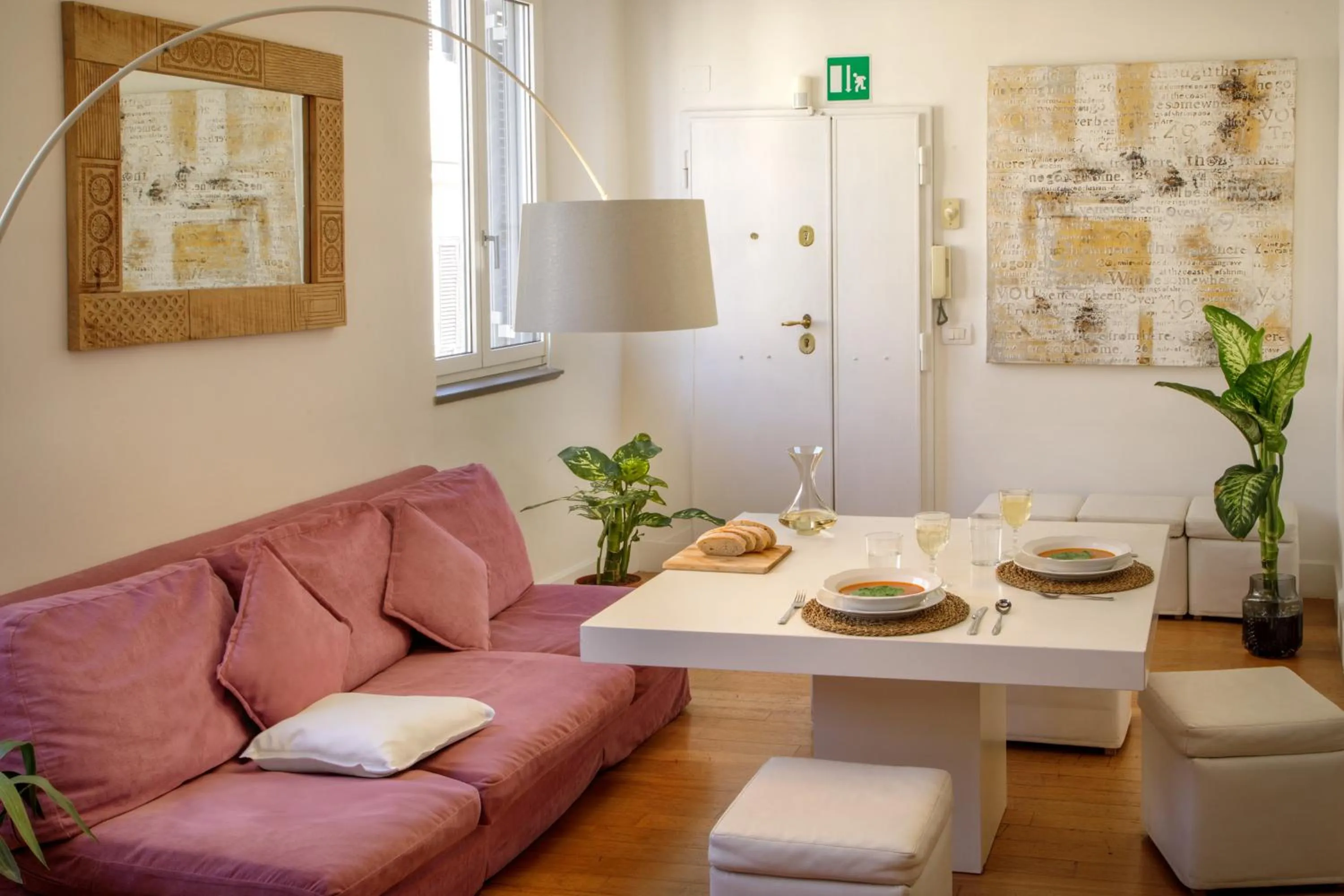 Kitchen or kitchenette in The right place 4U Mario de Fiori Apartment