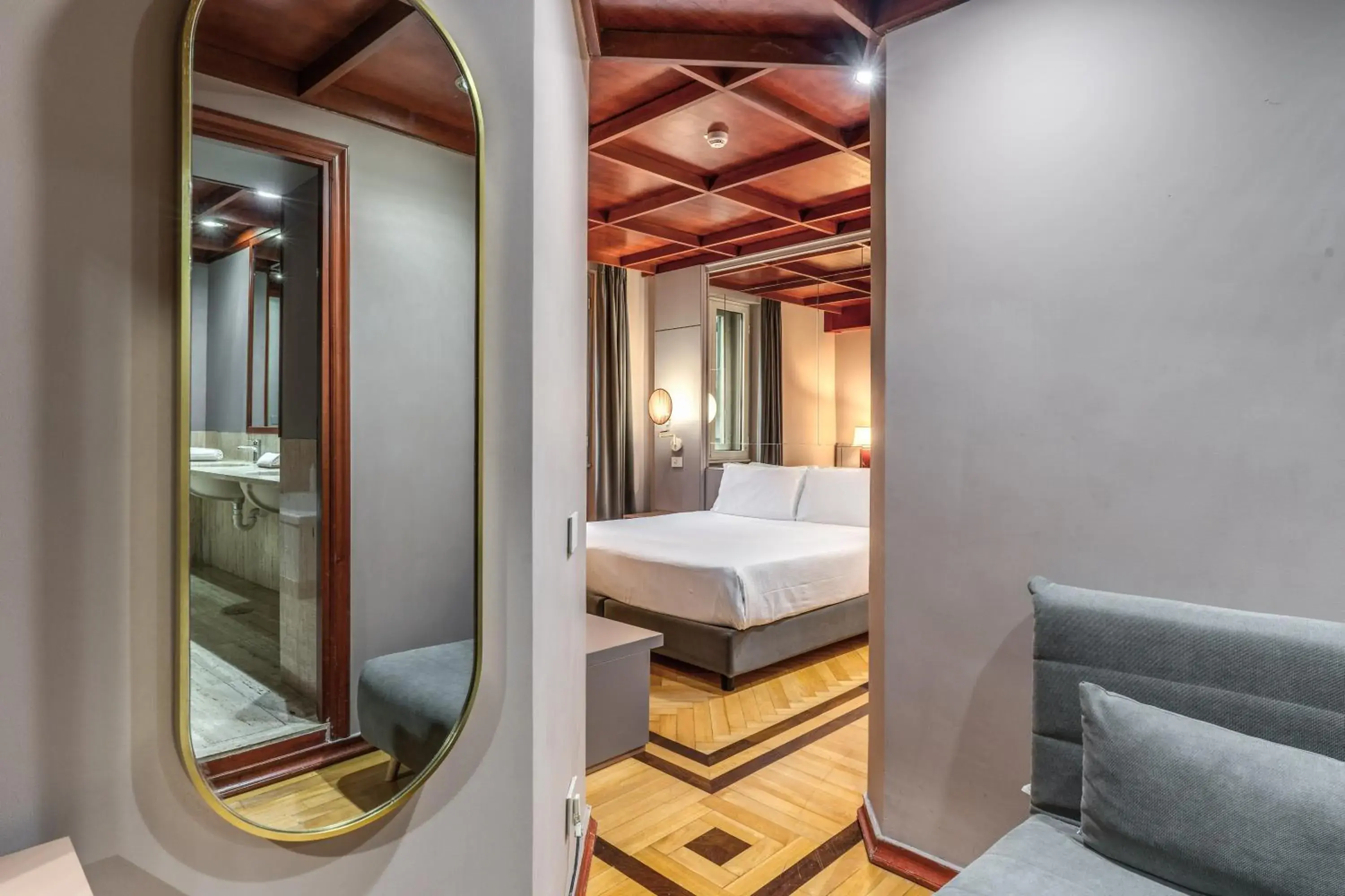 Bed in Madison Hotel Bed in Madison Hotel