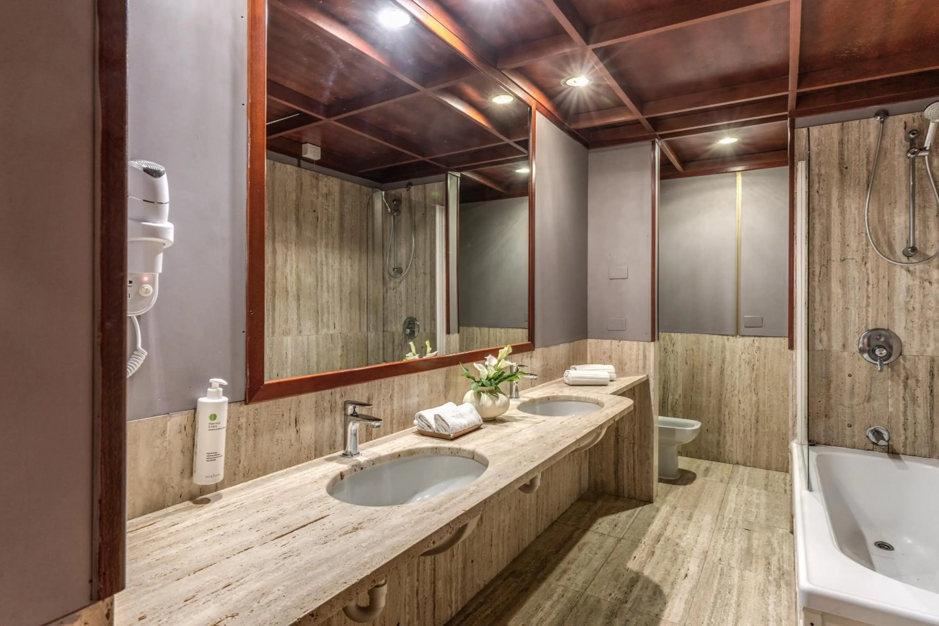 Shower in Madison Hotel