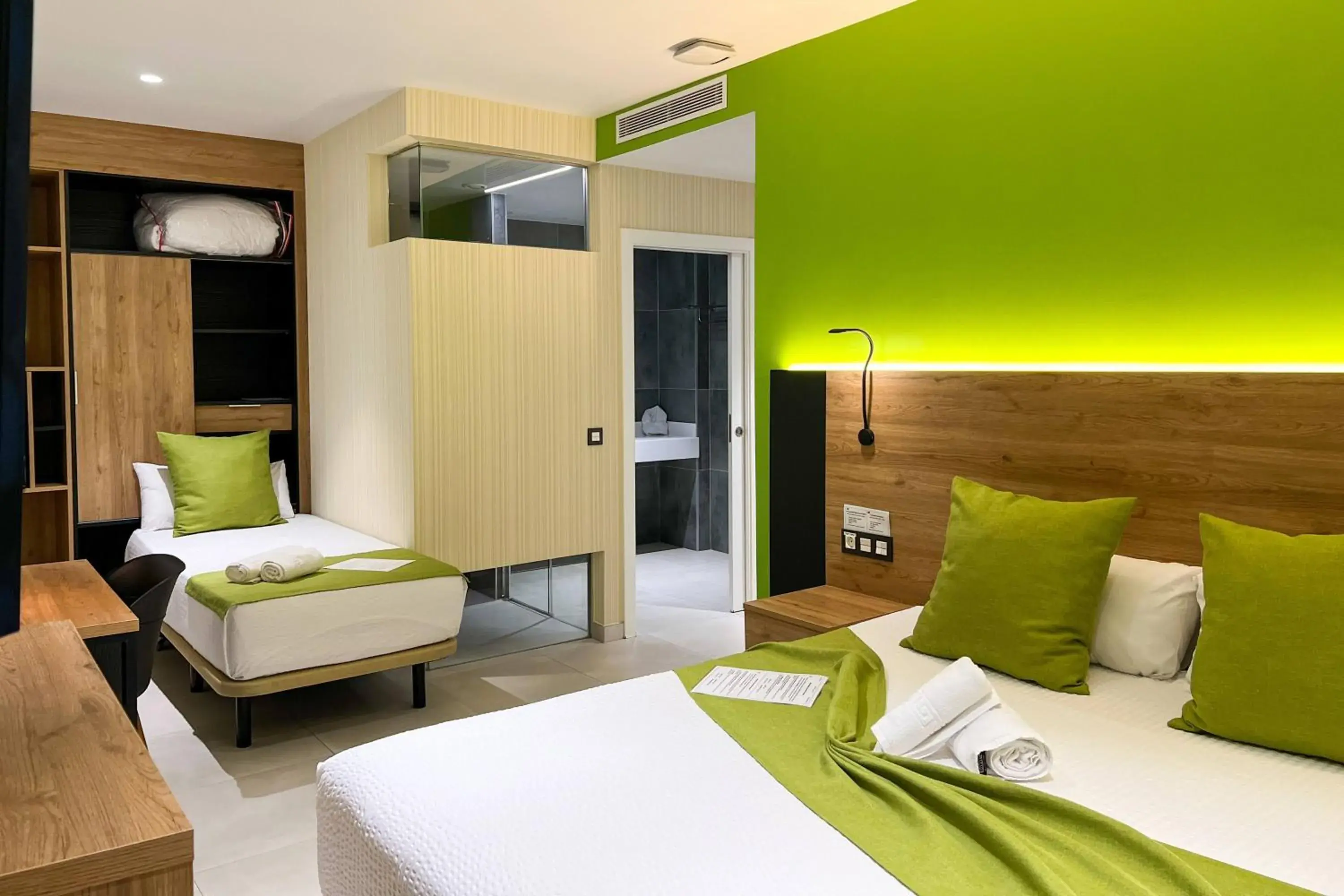 Triple Room in Hotel MG Poniente Triple Room in Hotel MG Poniente