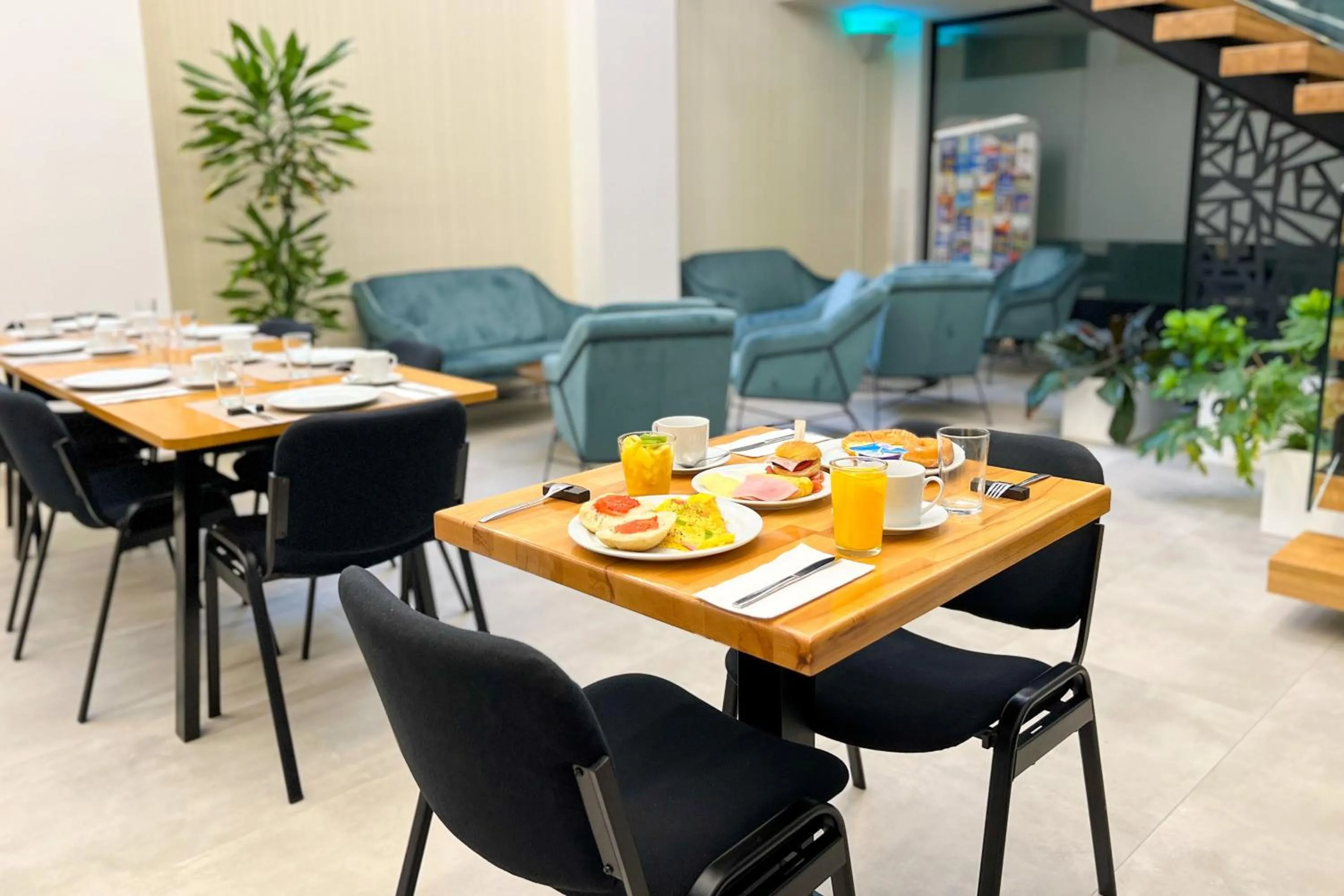 Breakfast in Hotel MG Poniente