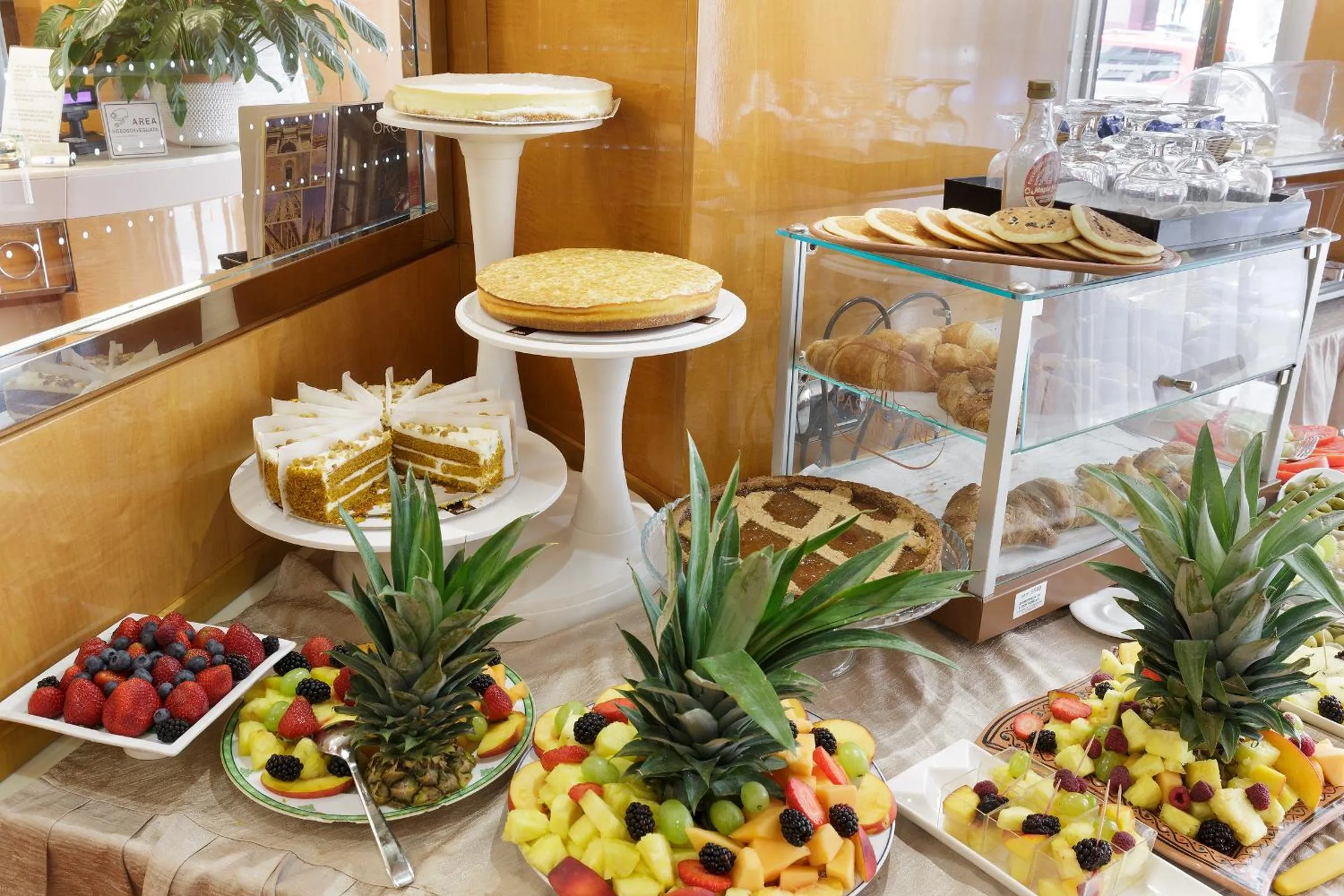 Breakfast in Hotel Teco