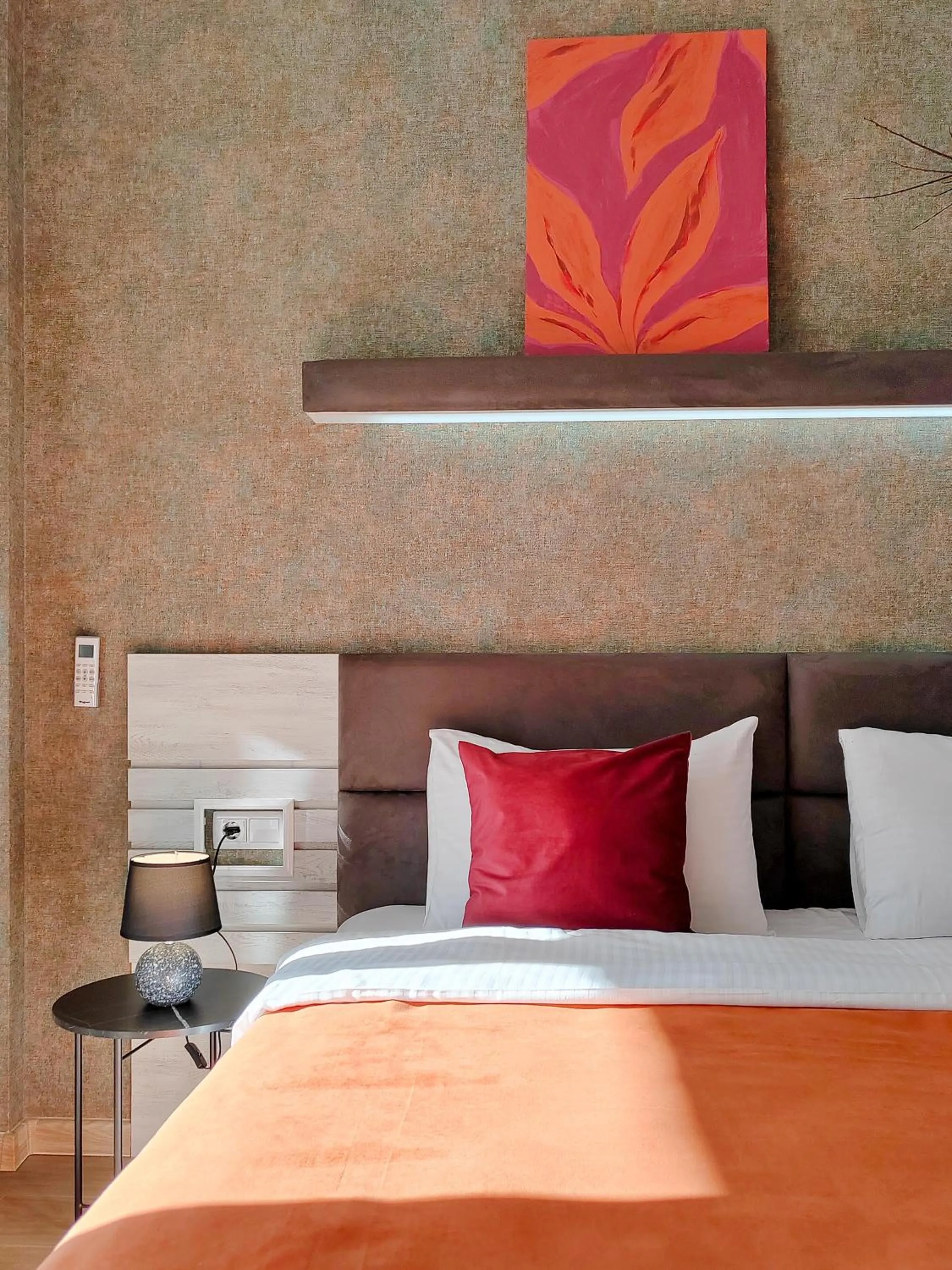 Bed in Round Garden Hotel