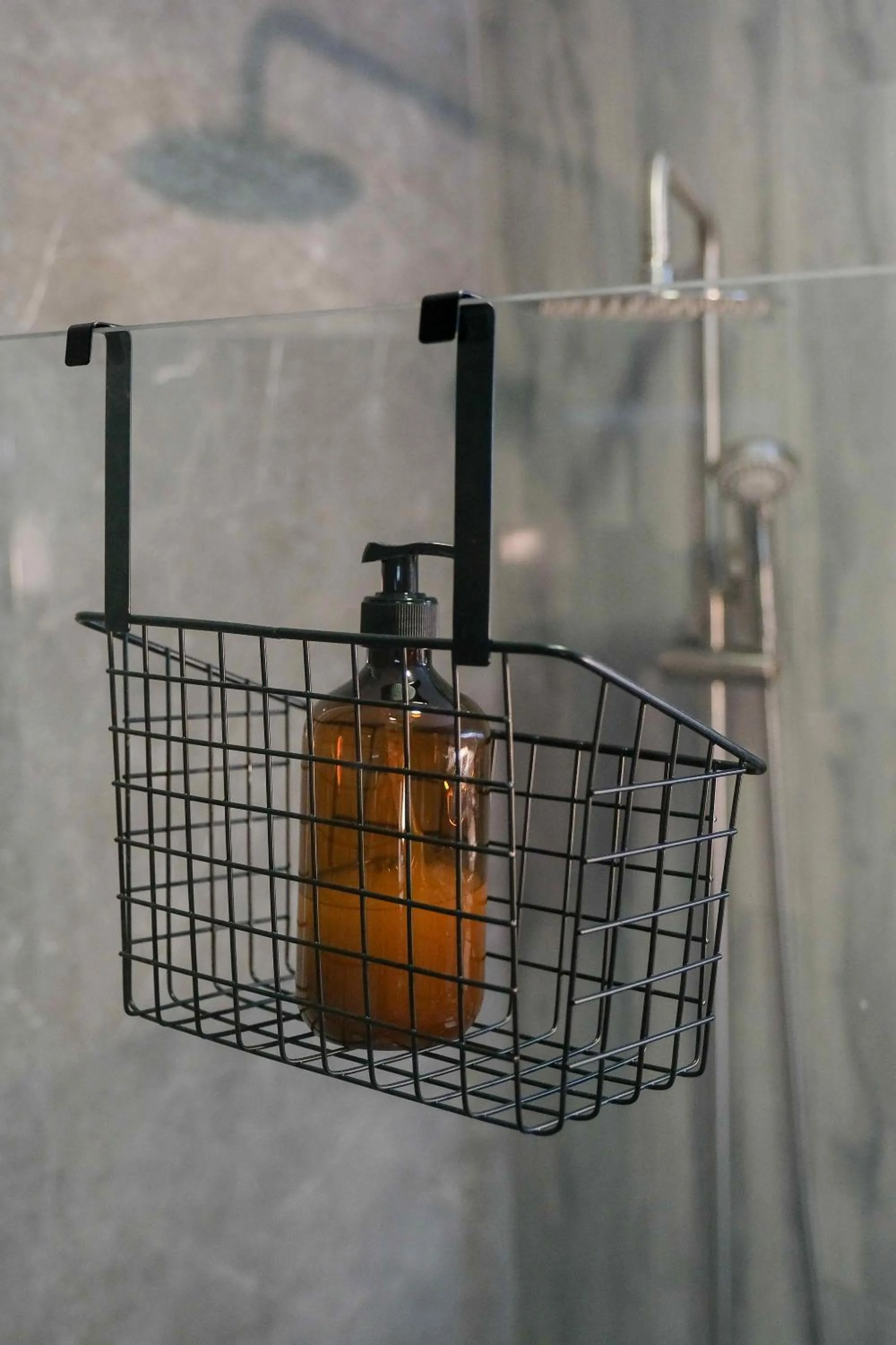 Shower in Round Garden Hotel