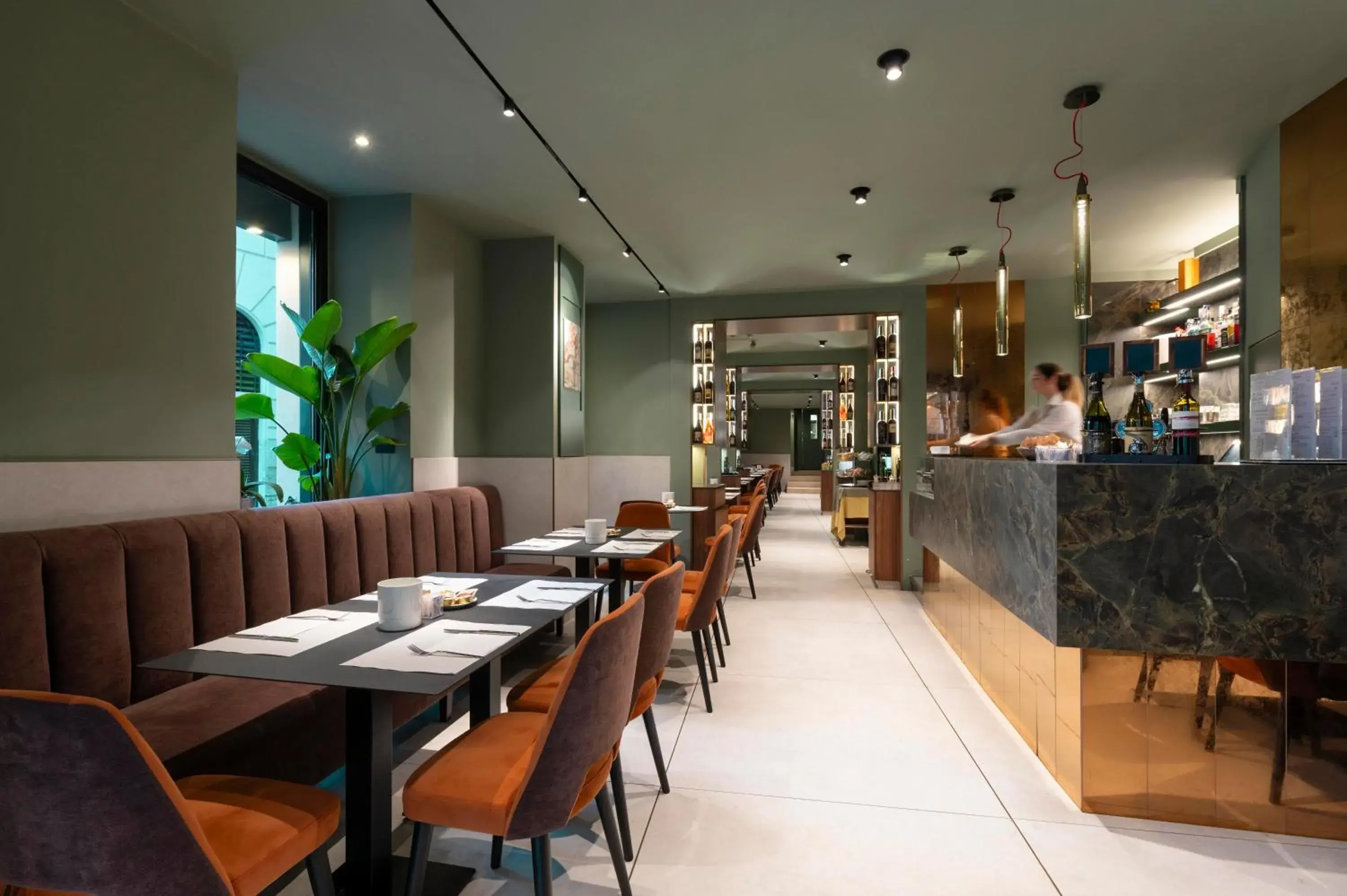 Restaurant/places to eat in Hotel Hiberia Restaurant/places to eat in Hotel Hiberia