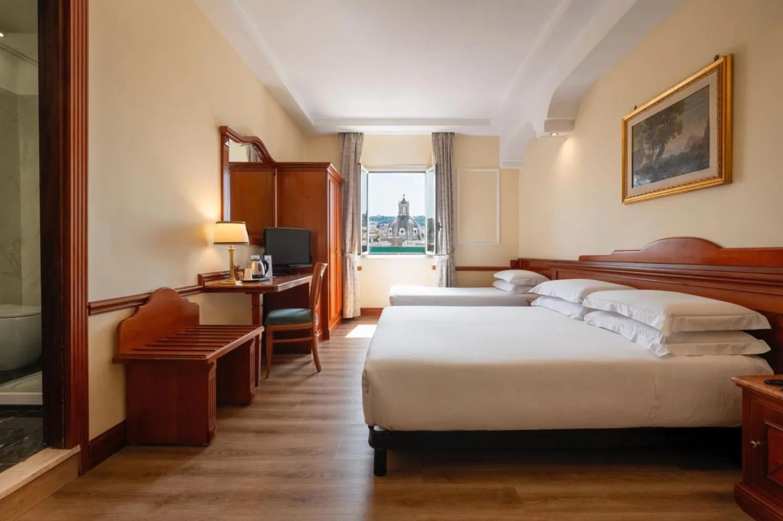 City view, Bed in Hotel Hiberia