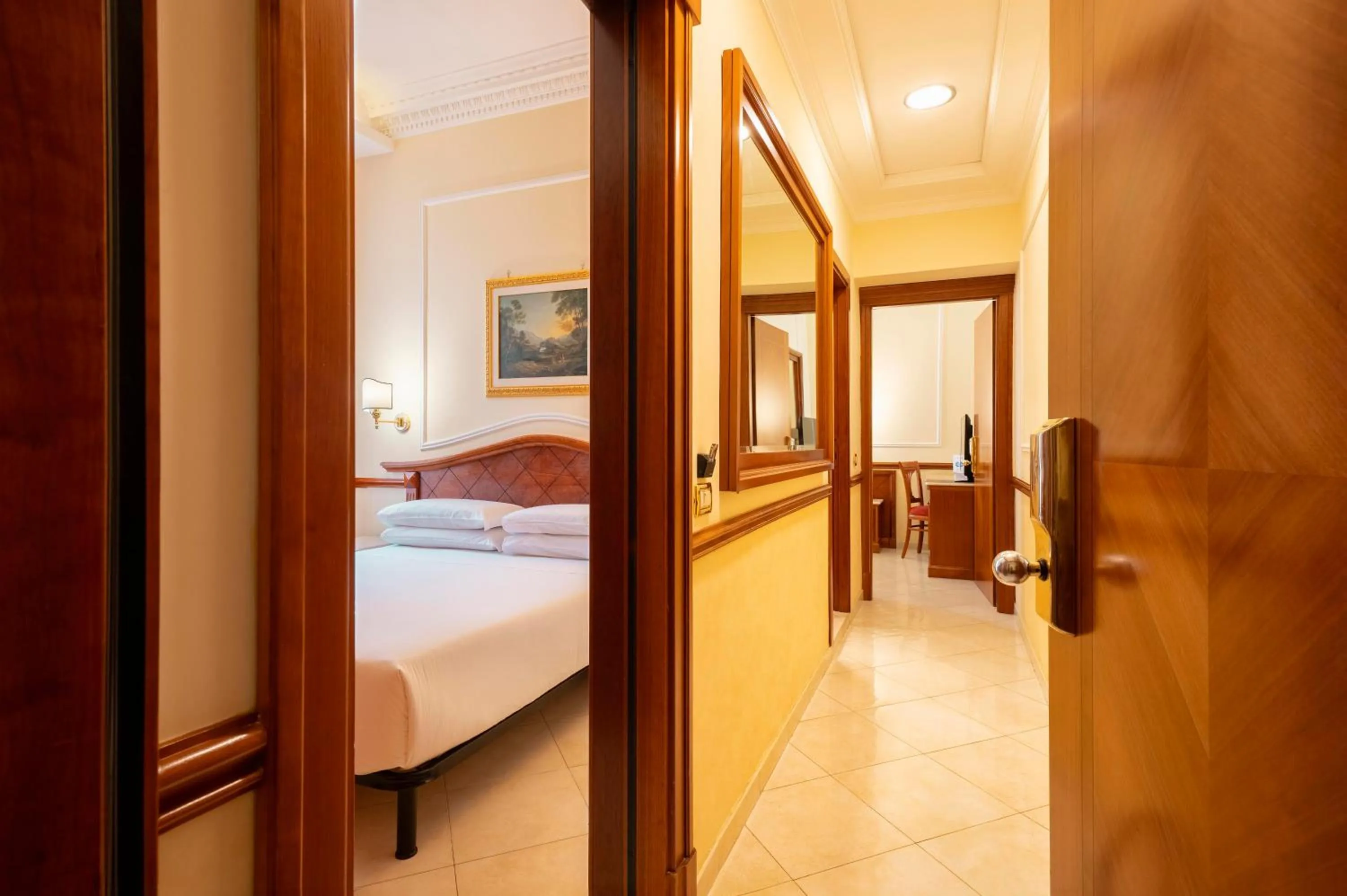 Photo of the whole room, Bed in Hotel Hiberia