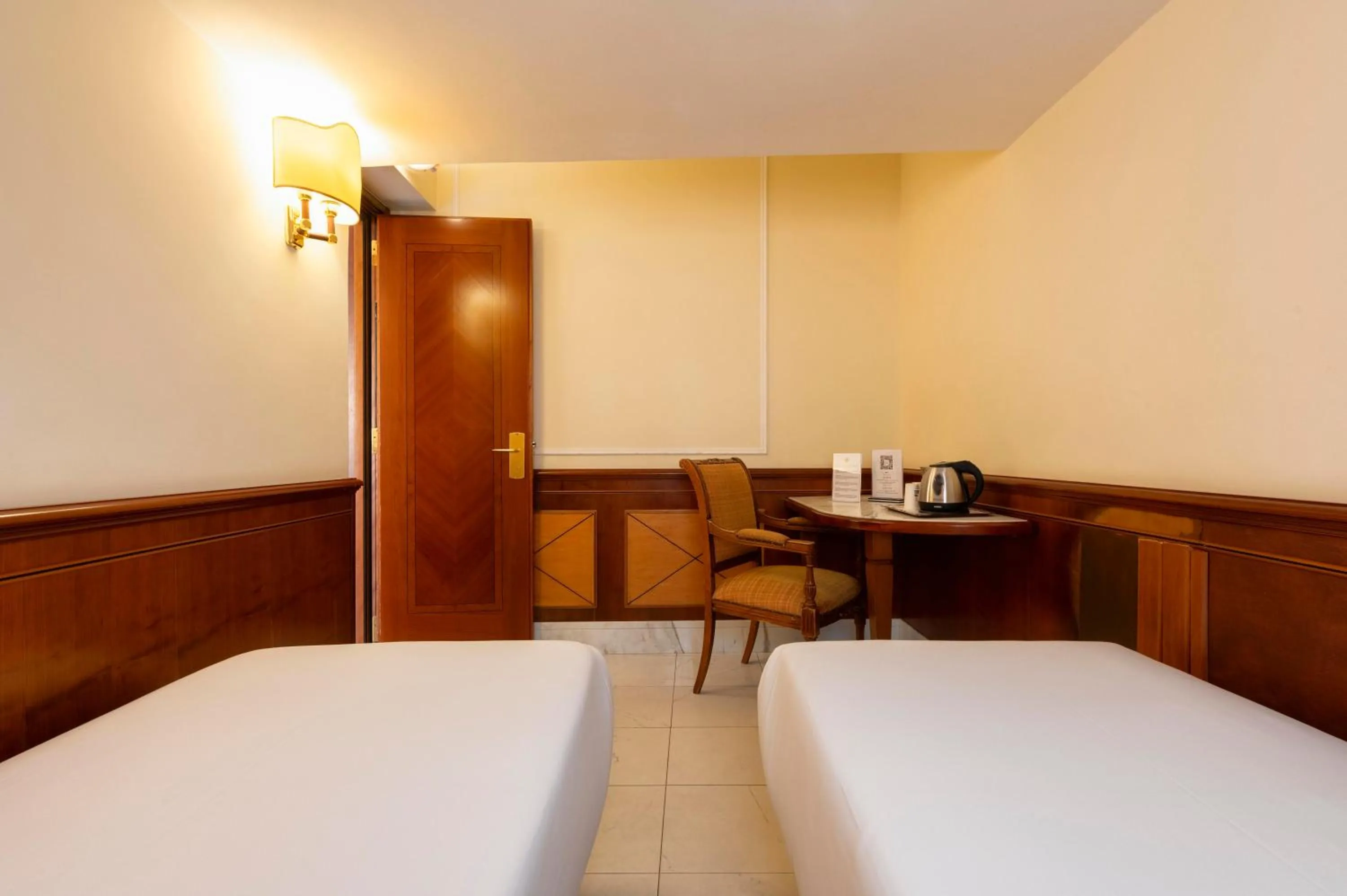 Bed in Hotel Hiberia