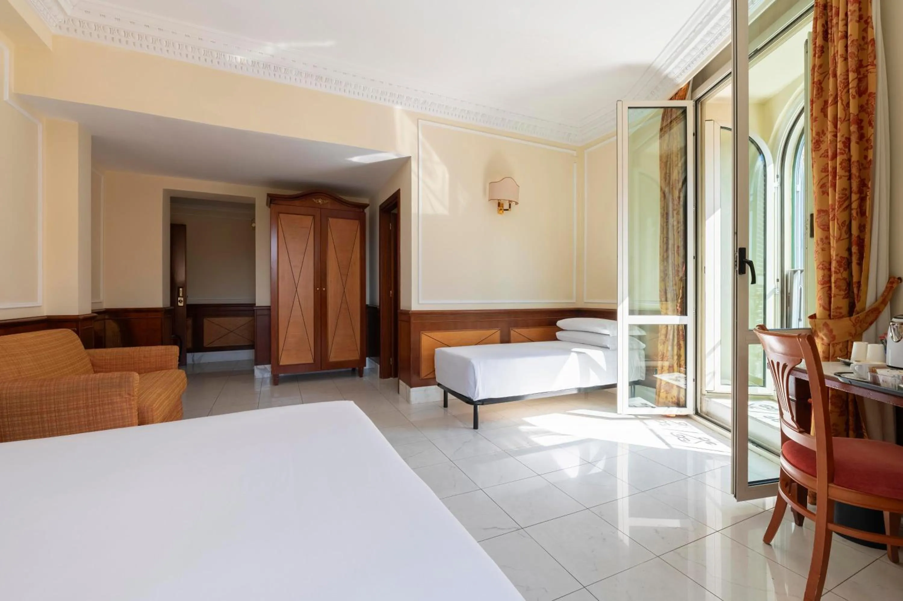 Bed in Hotel Hiberia