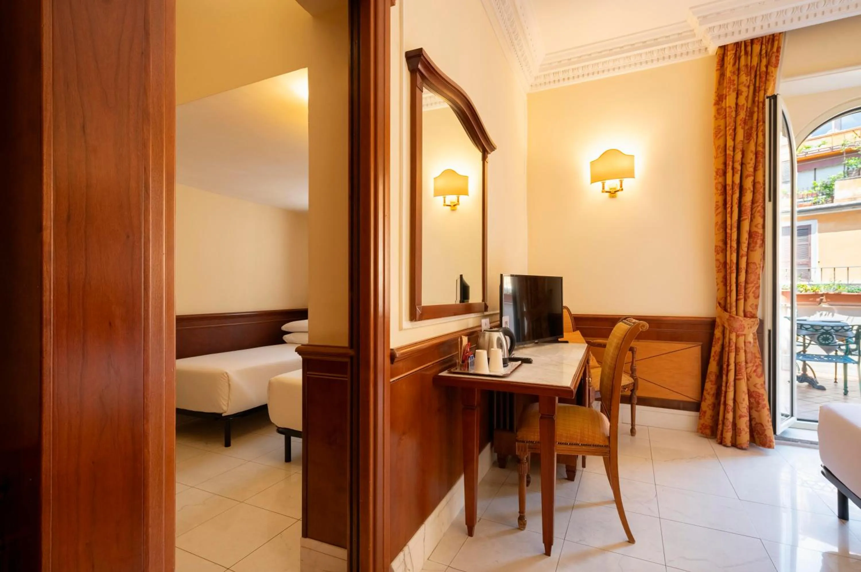 Photo of the whole room, Bed in Hotel Hiberia