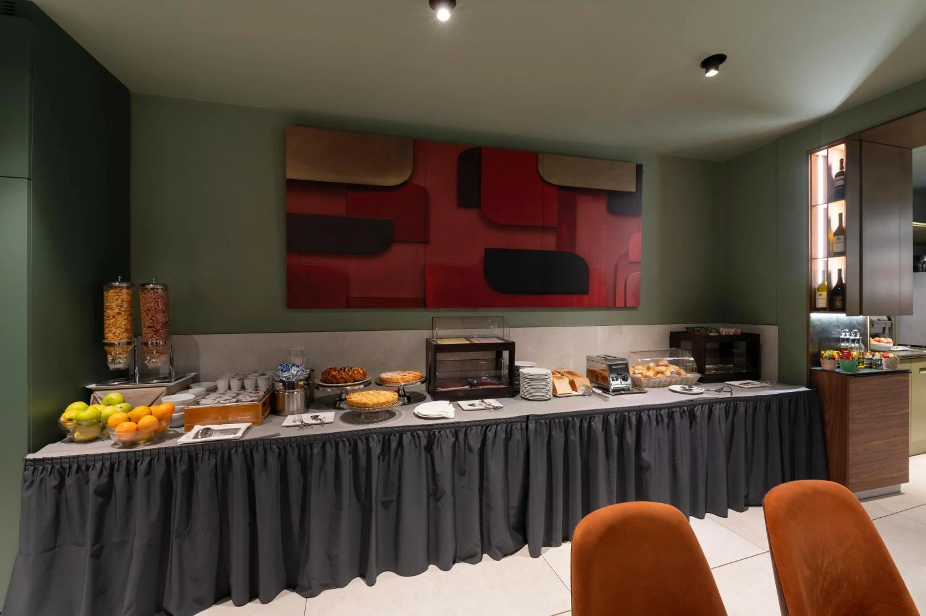 Food and drinks in Hotel Hiberia