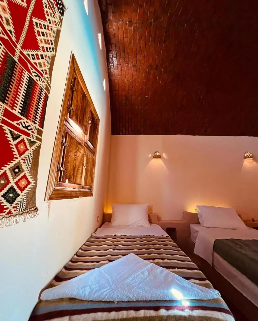 Bed in Aghurmi Siwa Ecolodge & Salt Cave