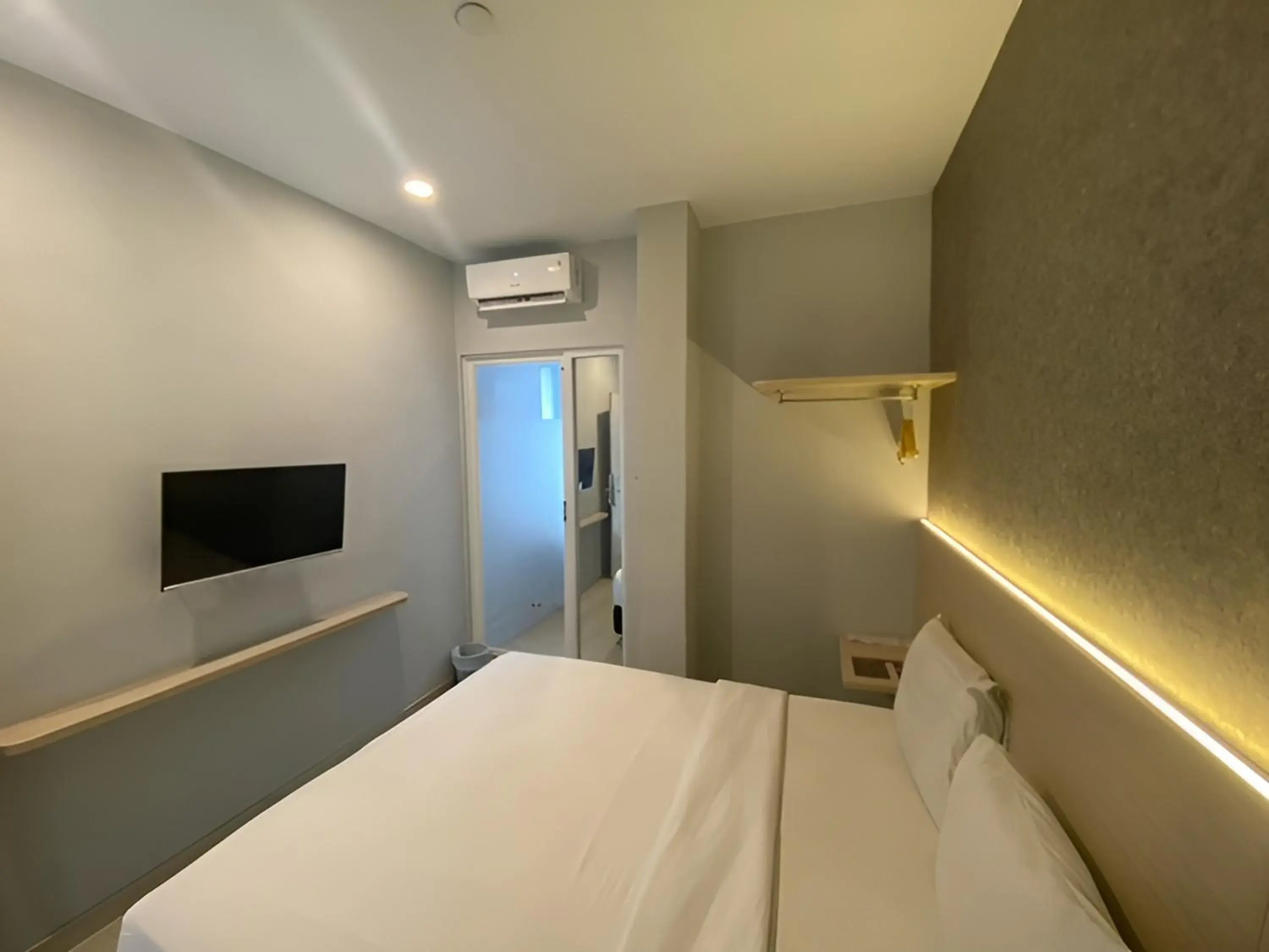 Bedroom, Bed in Swasana Hotel Medan Bedroom, Bed in Swasana Hotel Medan