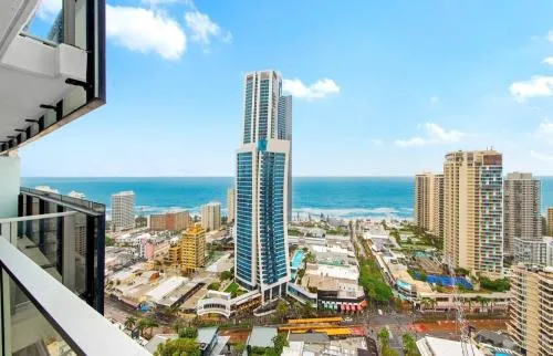 Circle on Cavill - Hosted by Coastal Letting Co.
