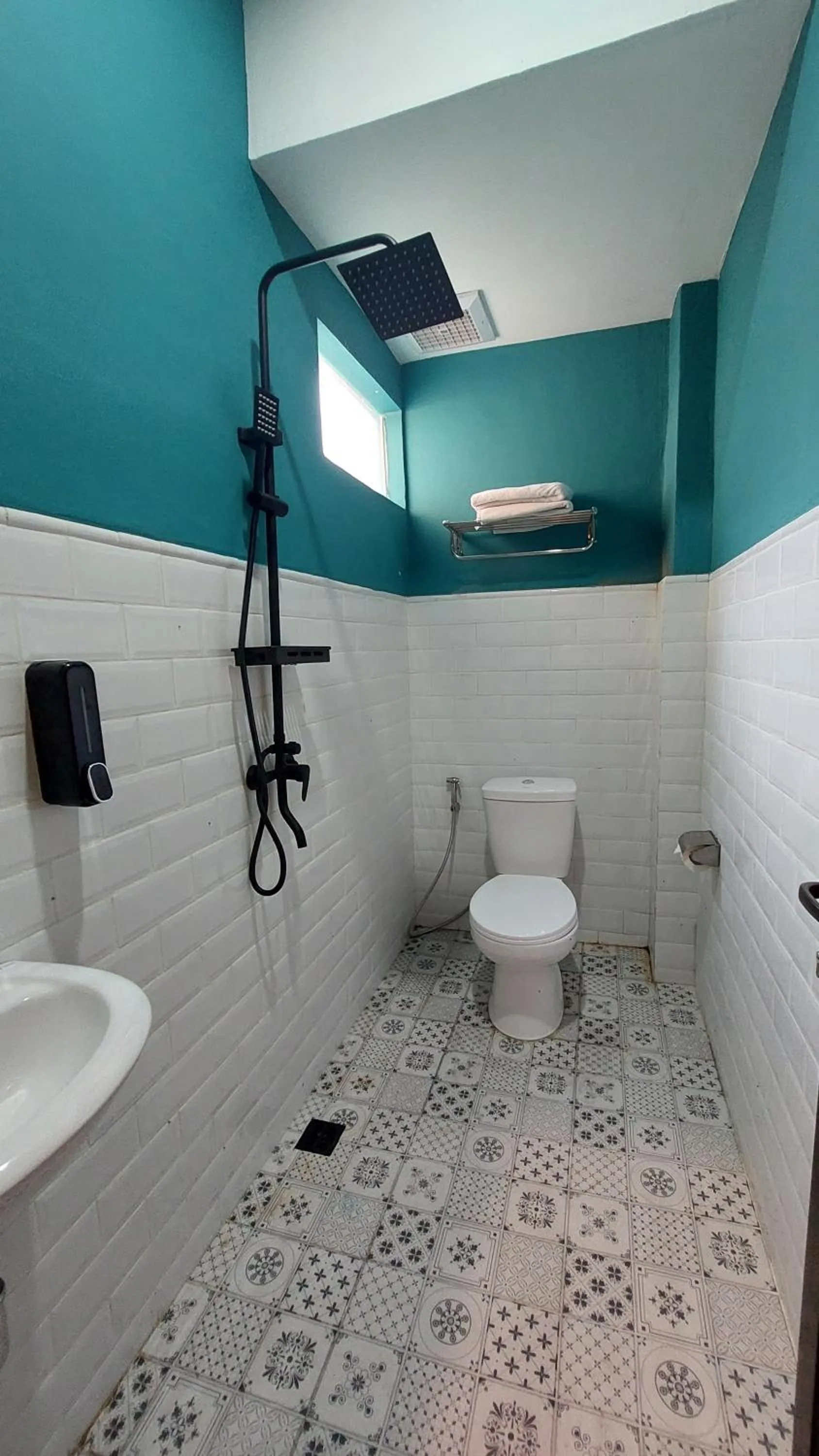 Bathroom in Riche Heritage Hotel