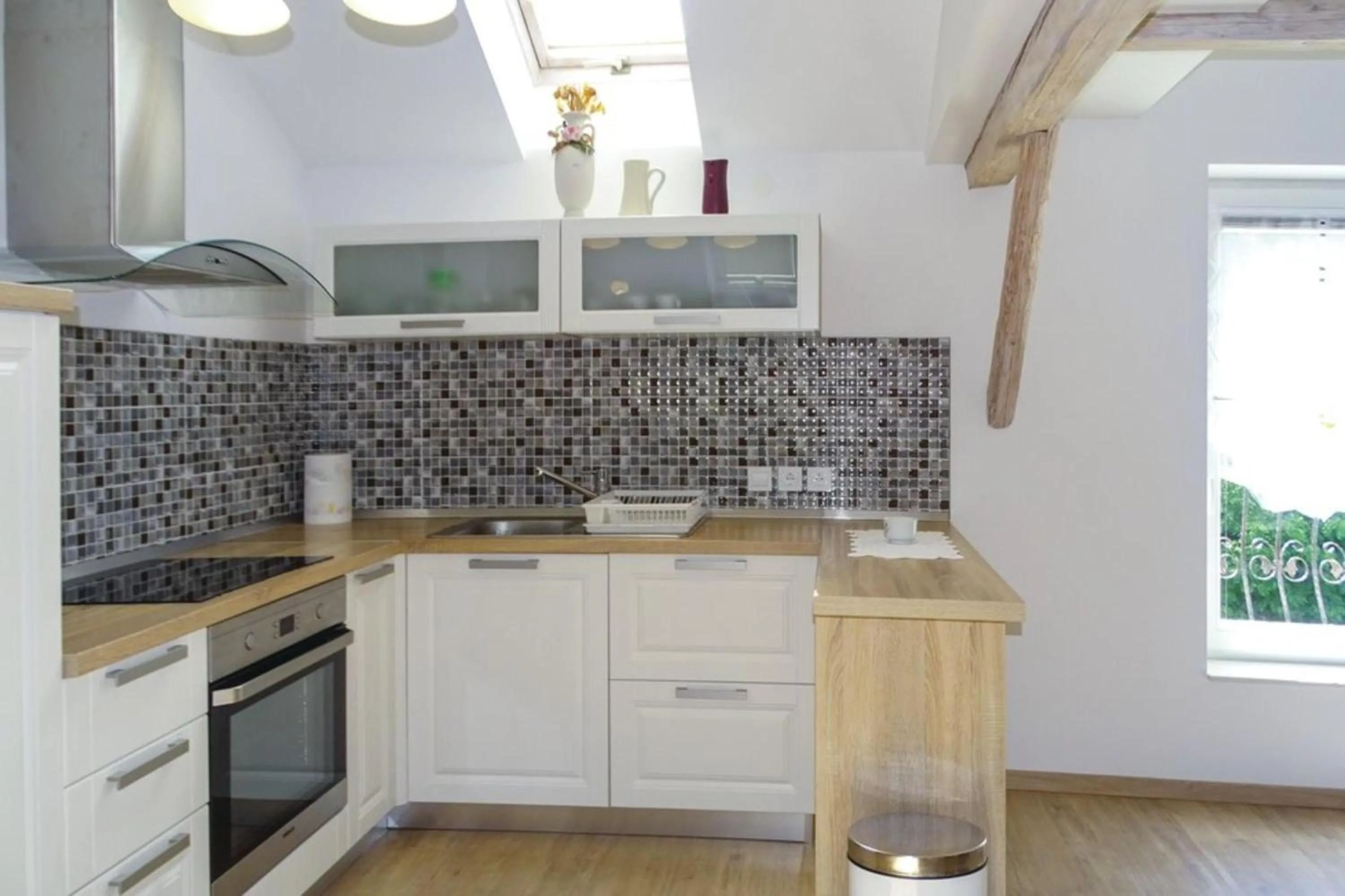 Kitchen or kitchenette in Villa Cujez With Sauna And Pool - Happy Rentals