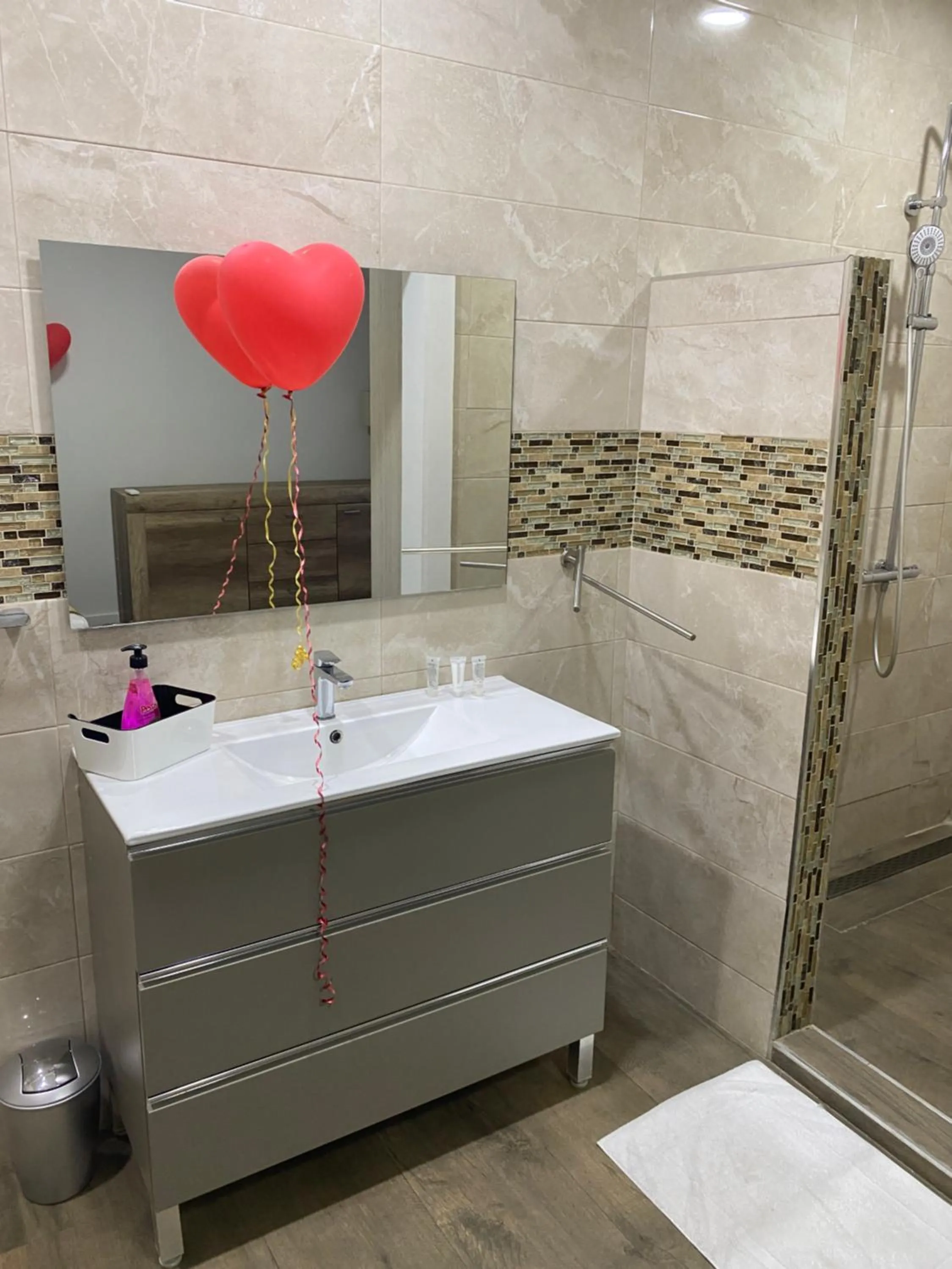 Empire Apartments Su 1 Celinastraat