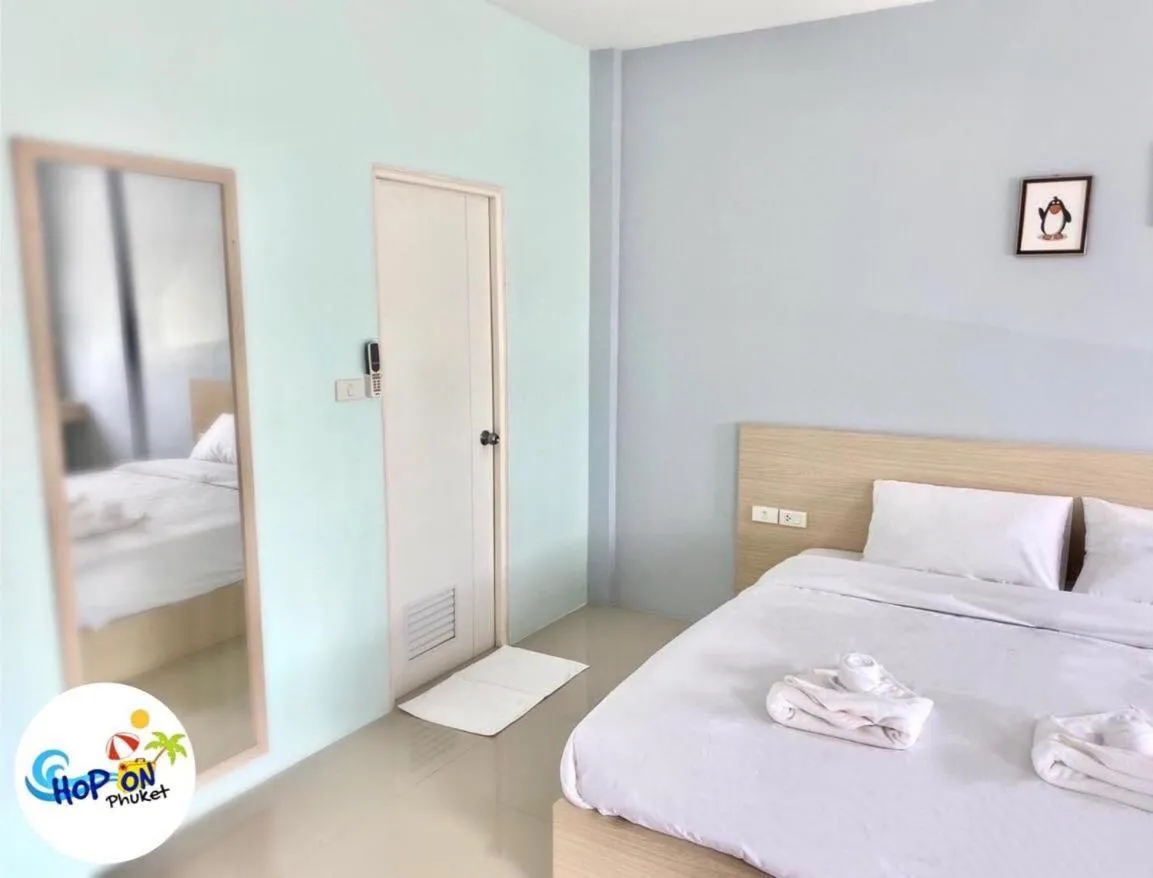 Bed in Hop On Phuket