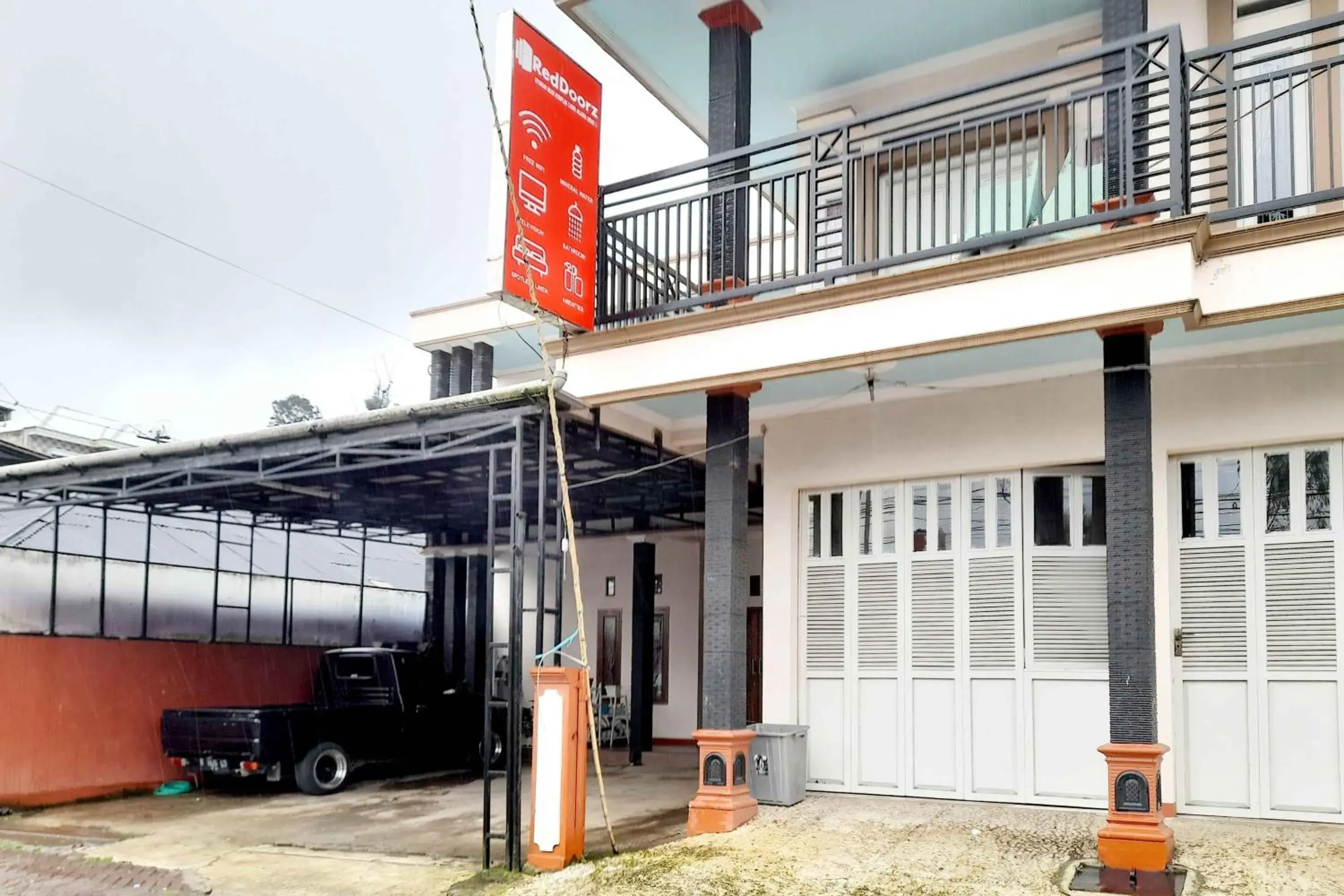Property building in RedDoorz Syariah near Komplek Candi Arjuna Dieng 2 Property building in RedDoorz Syariah near Komplek Candi Arjuna Dieng 2