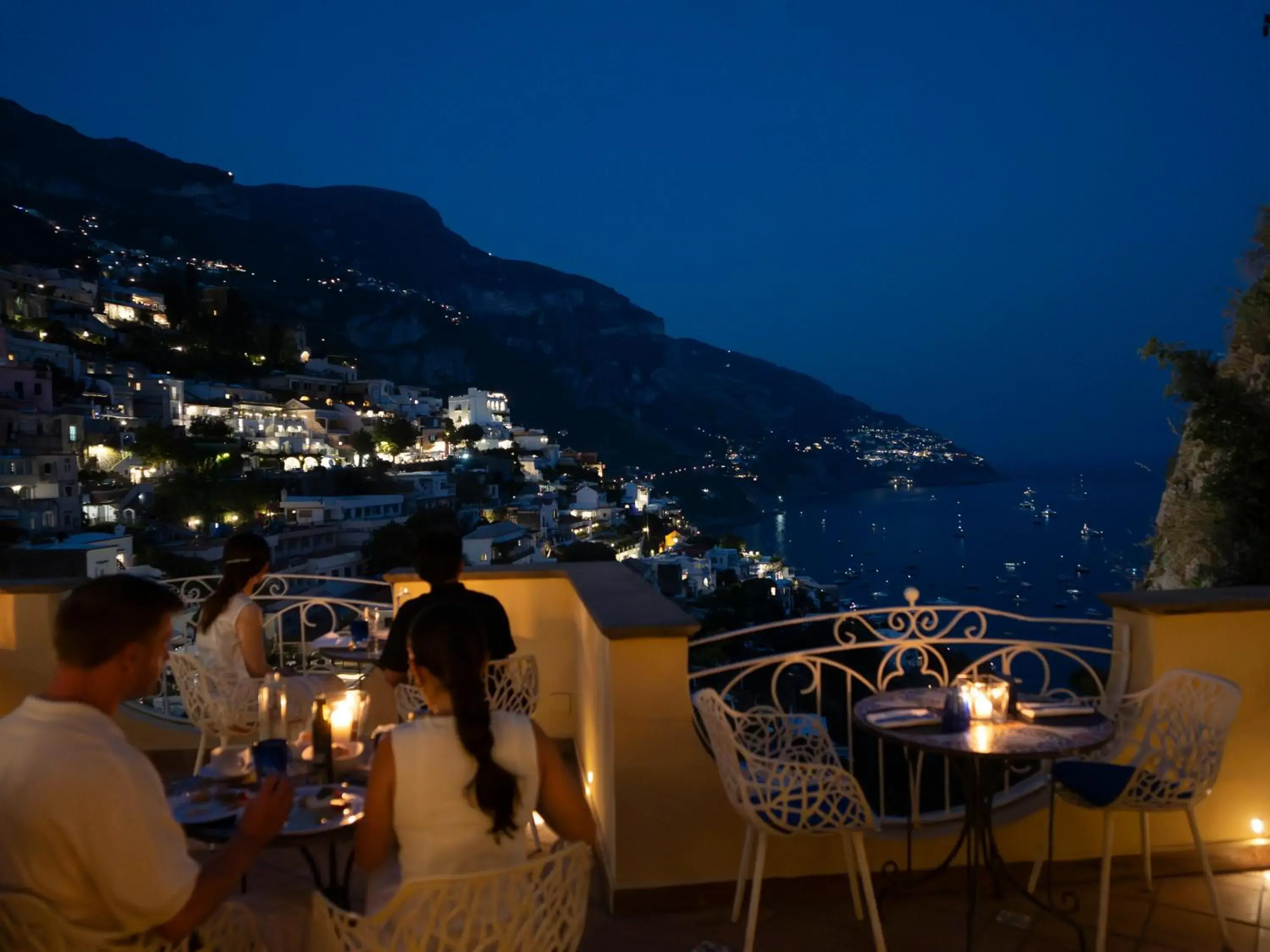 Restaurant/places to eat in Hotel Posa Posa Restaurant/places to eat in Hotel Posa Posa