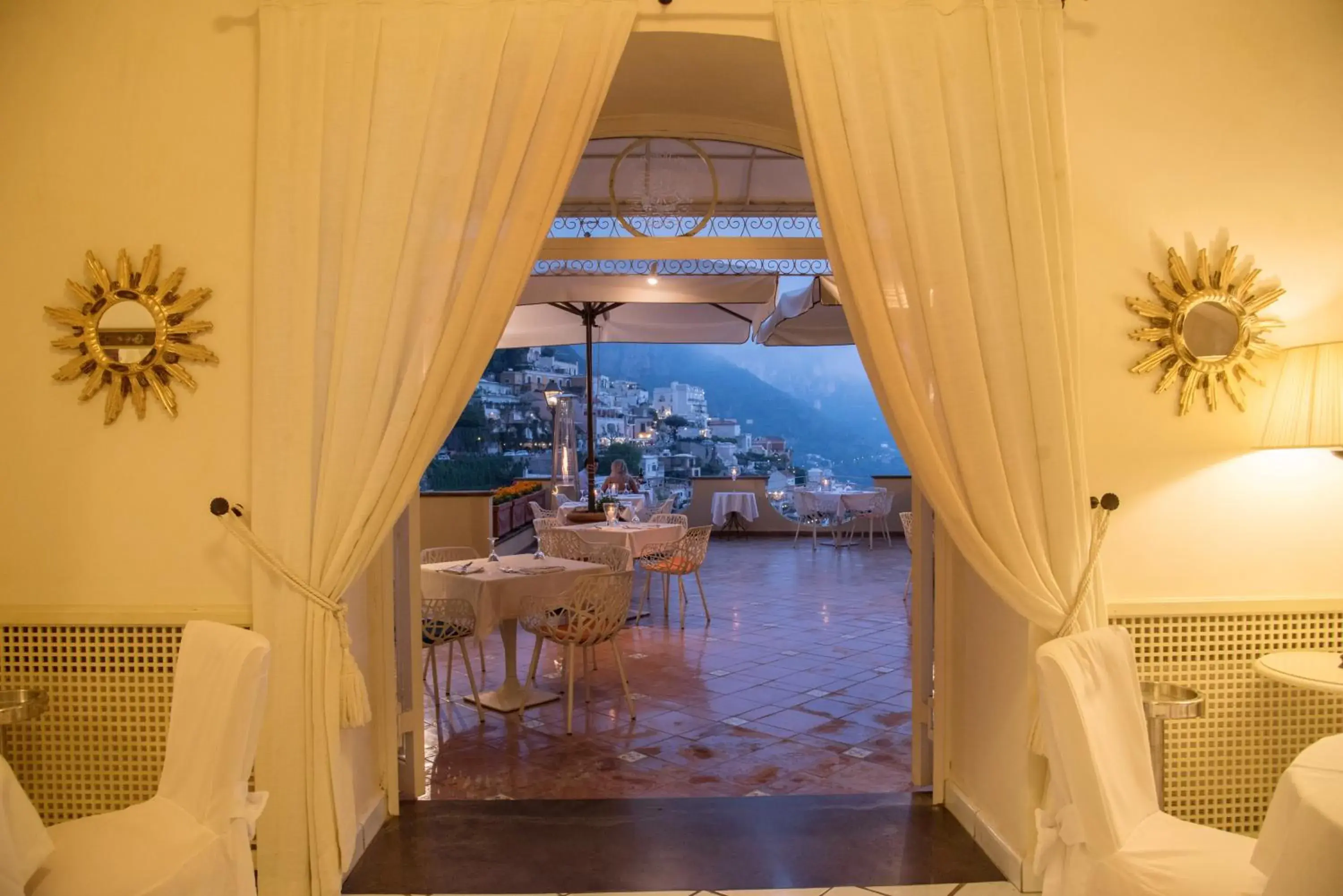 Restaurant/places to eat in Hotel Posa Posa Restaurant/places to eat in Hotel Posa Posa