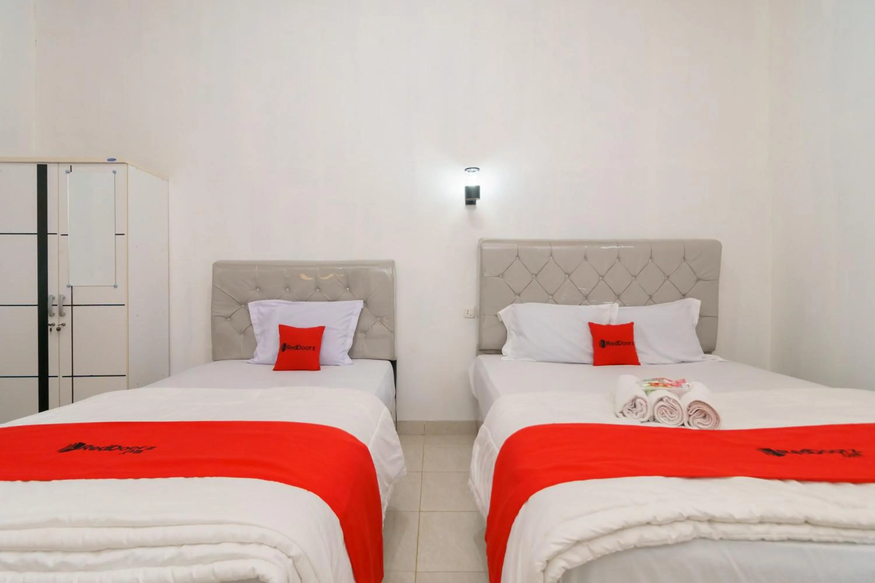 Bedroom, Bed in RedDoorz @ Jalan Sultan Agung Lampung