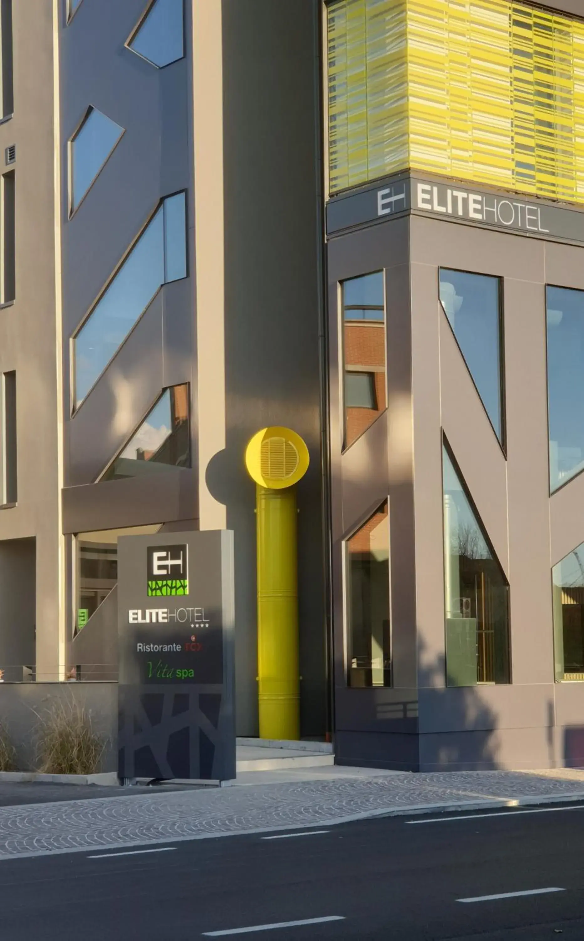 Property building in Elite Hotel & Spa Property building in Elite Hotel & Spa