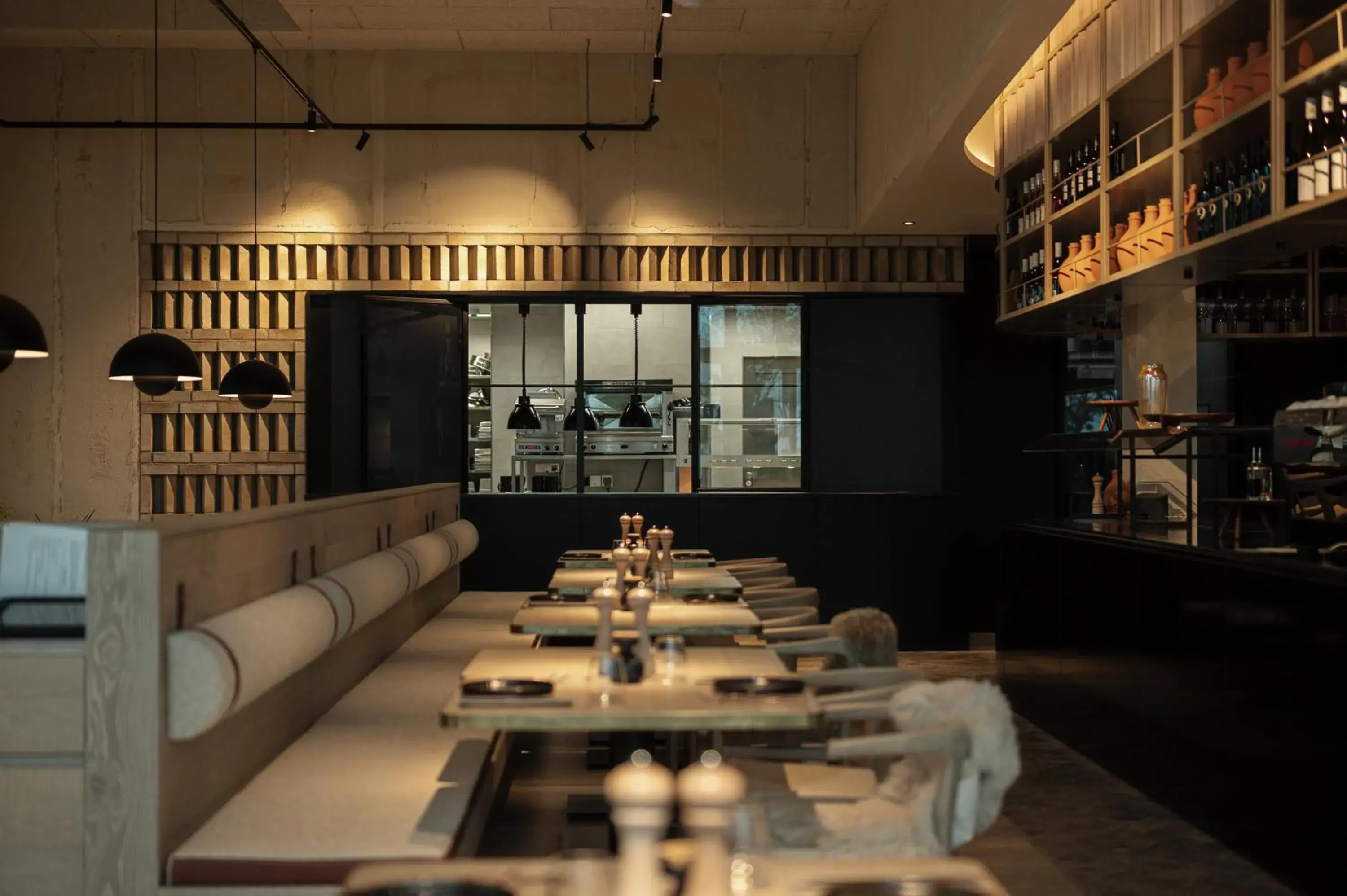 Restaurant/places to eat in the breeze Restaurant/places to eat in the breeze