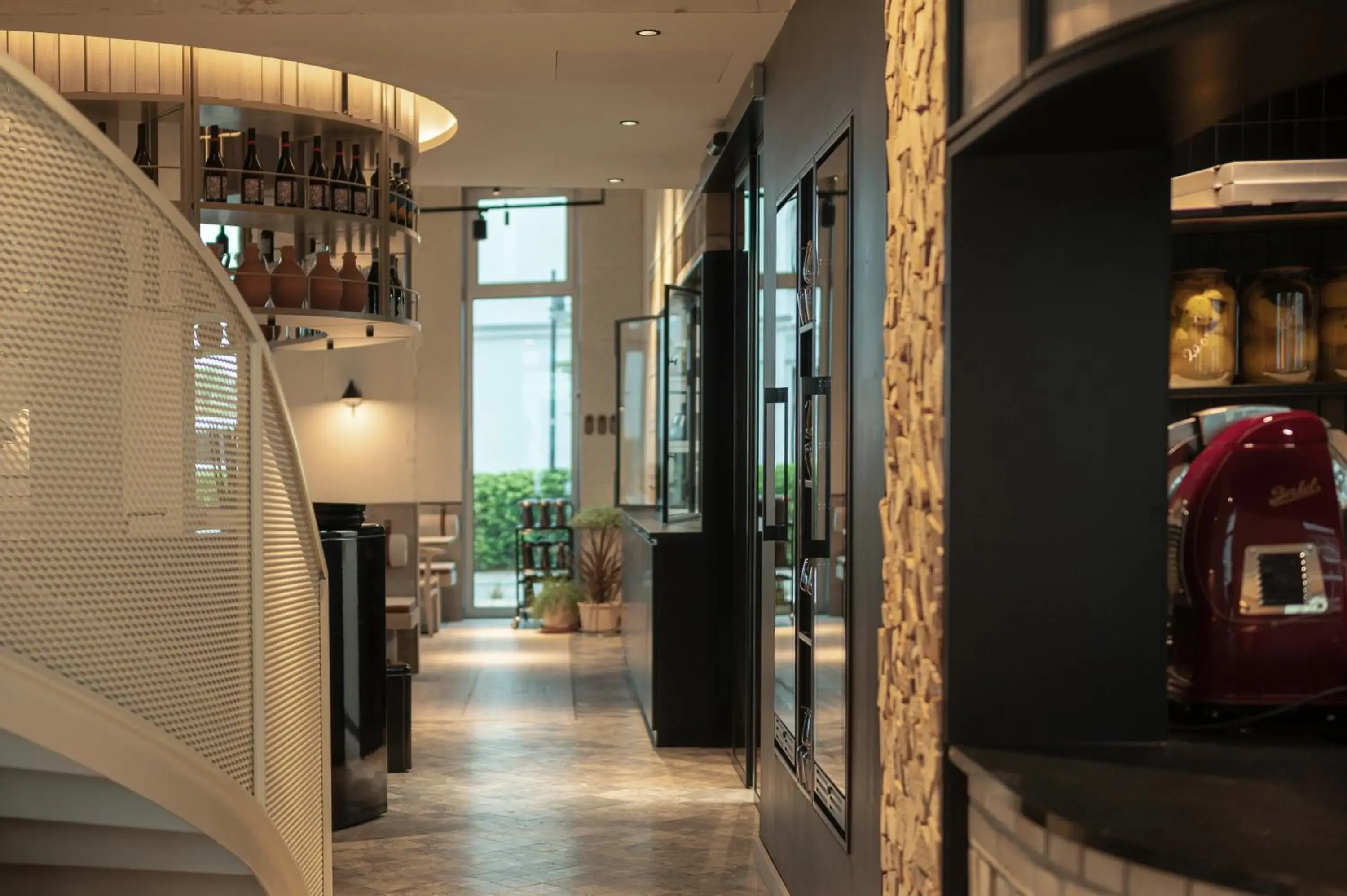 Restaurant/places to eat in the breeze Restaurant/places to eat in the breeze