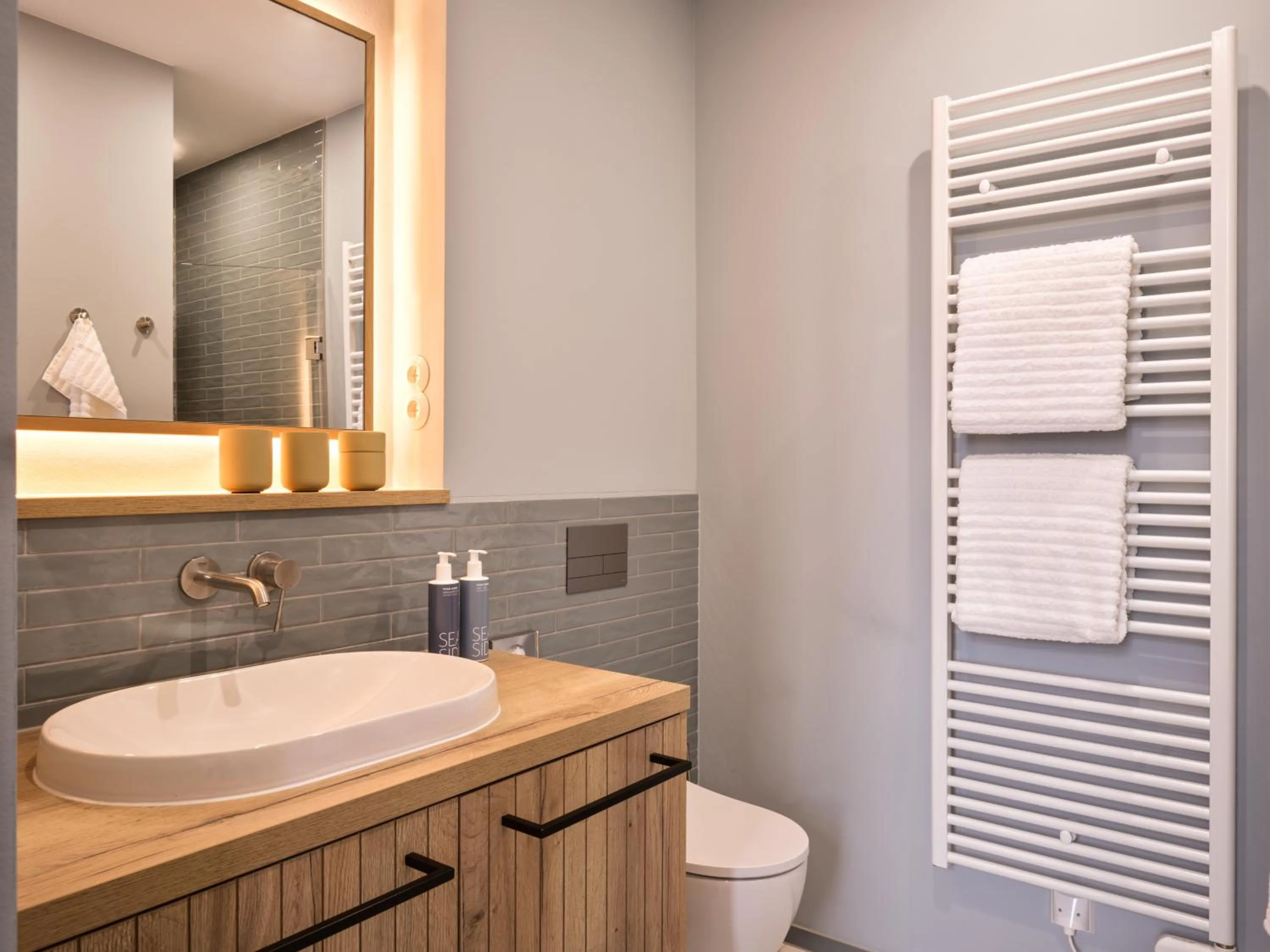 Bathroom in the breeze