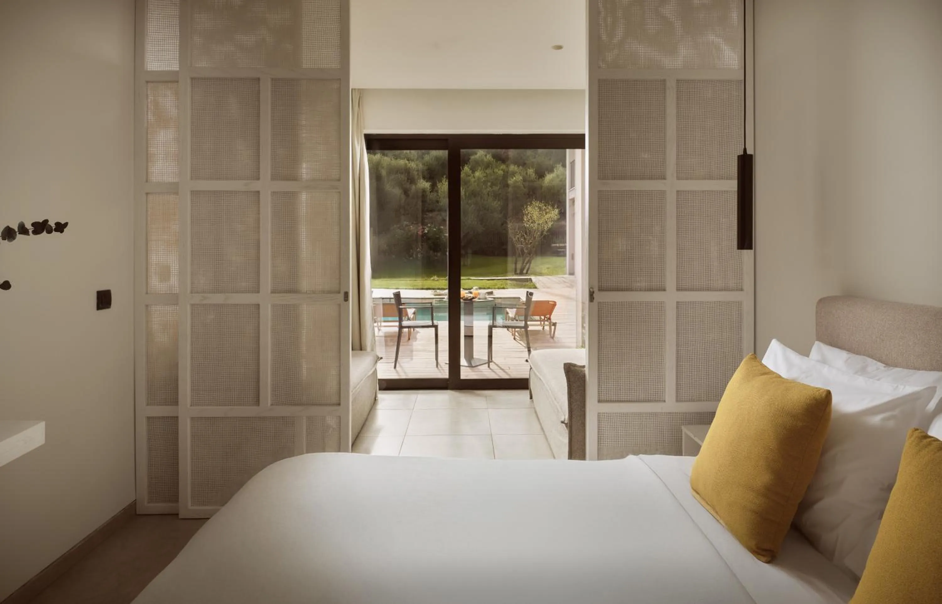 Photo of the whole room, Bed in New Beach Hotel