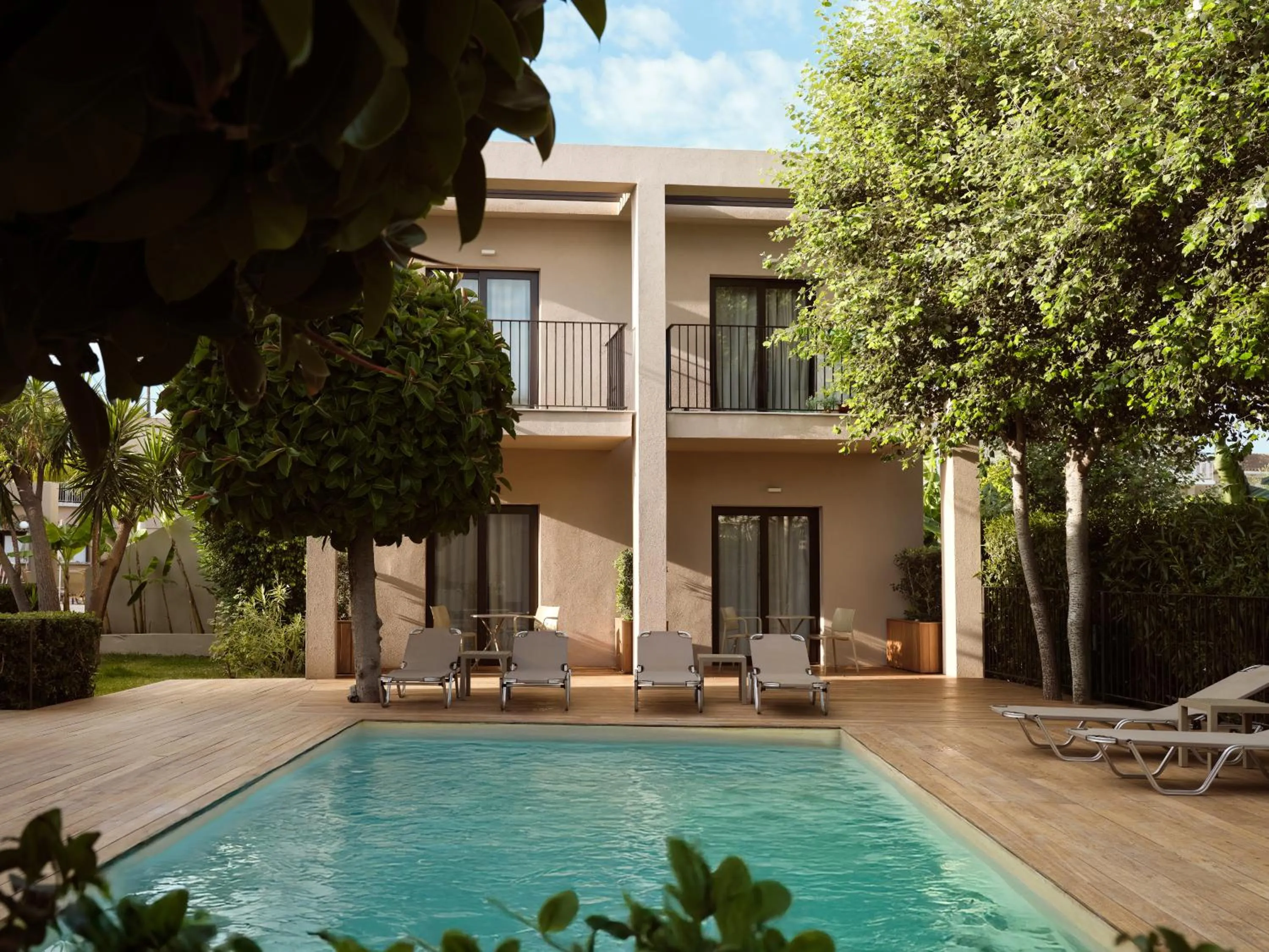 Swimming pool in New Beach Hotel